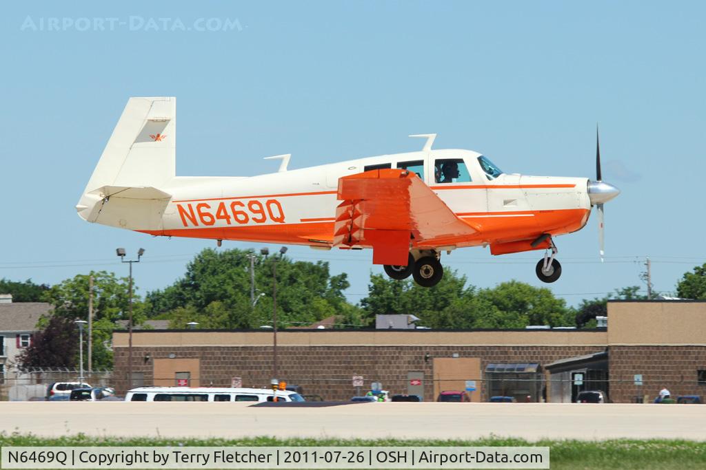 N6469Q, 1967 Mooney M20F Executive C/N 680011, 1967 Mooney M20F, c/n: 680011 at 2011 Oshkosh