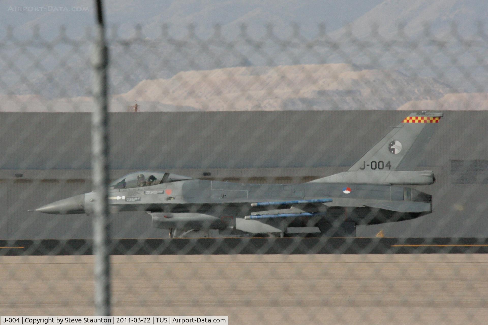 J-004, Fokker F-16AM Fighting Falcon C/N 6D-160, Taken at Tucson International Airport, in March 2011 whilst on an Aeroprint Aviation tour
