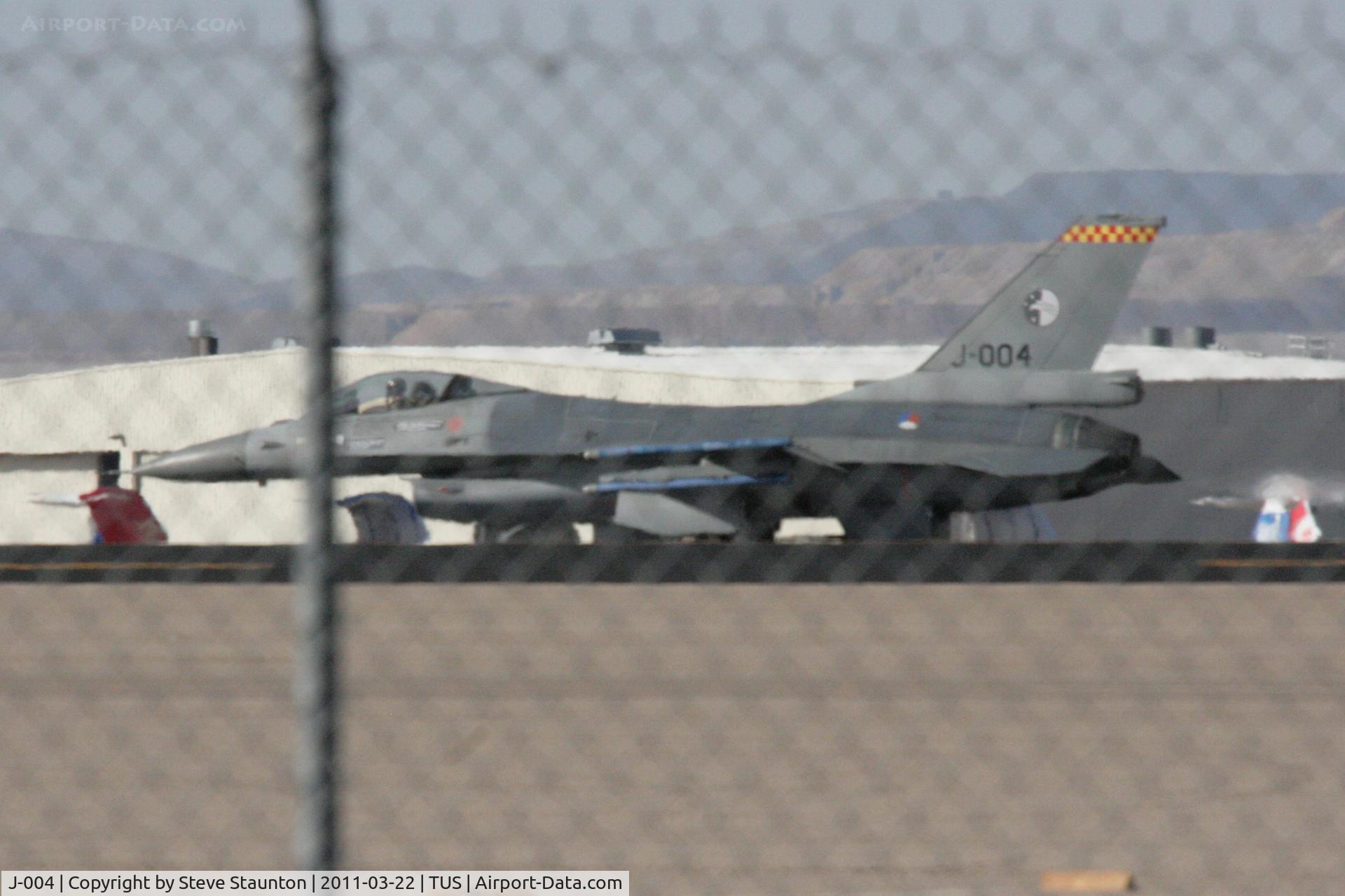 J-004, Fokker F-16AM Fighting Falcon C/N 6D-160, Taken at Tucson International Airport, in March 2011 whilst on an Aeroprint Aviation tour