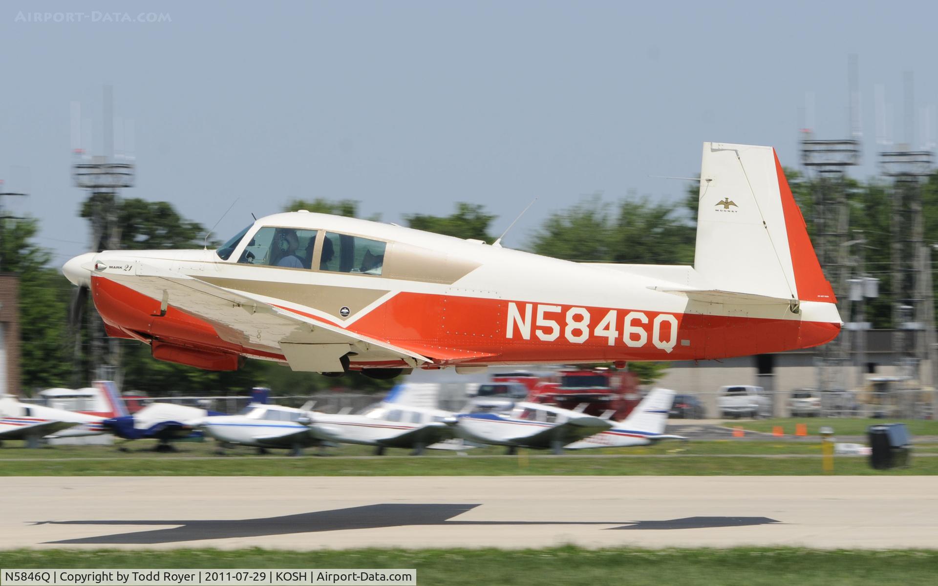 N5846Q, 1965 Mooney M20C Ranger C/N 3132, AIRVENTURE 2011