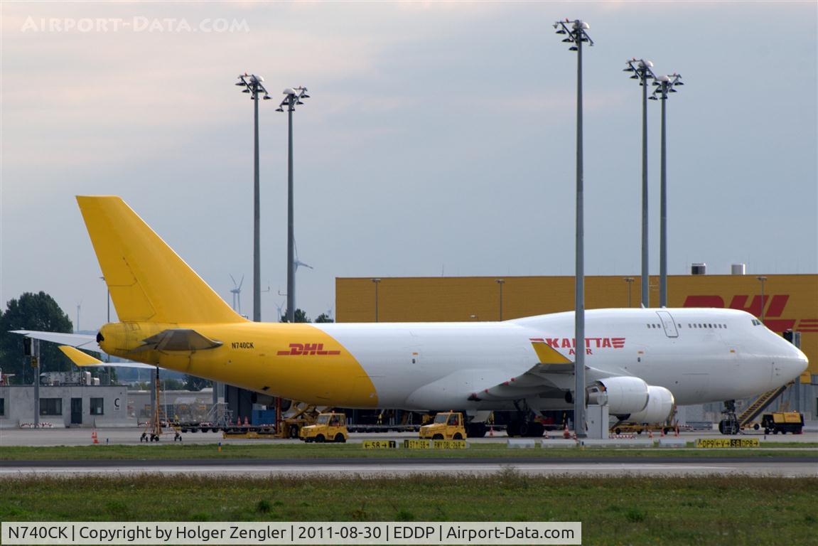 N740CK, 1989 Boeing 747-4H6 C/N 24405, Member of Kalitta fleet in special painting.