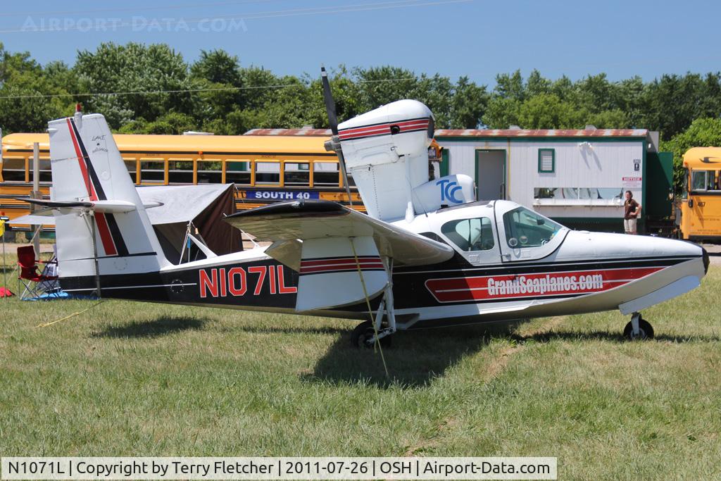 N1071L, 1975 Lake LA-4-200 Buccaneer C/N 664, 1975 Lake LA-4-200, c/n: 664 at 2011 Oshkosh