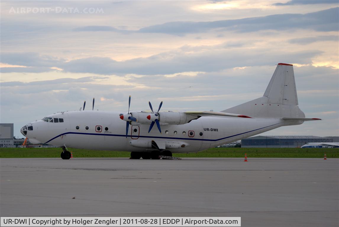 UR-DWI, Antonov An-12 C/N 1340106, Ukrainian freighter posing on GAT.
