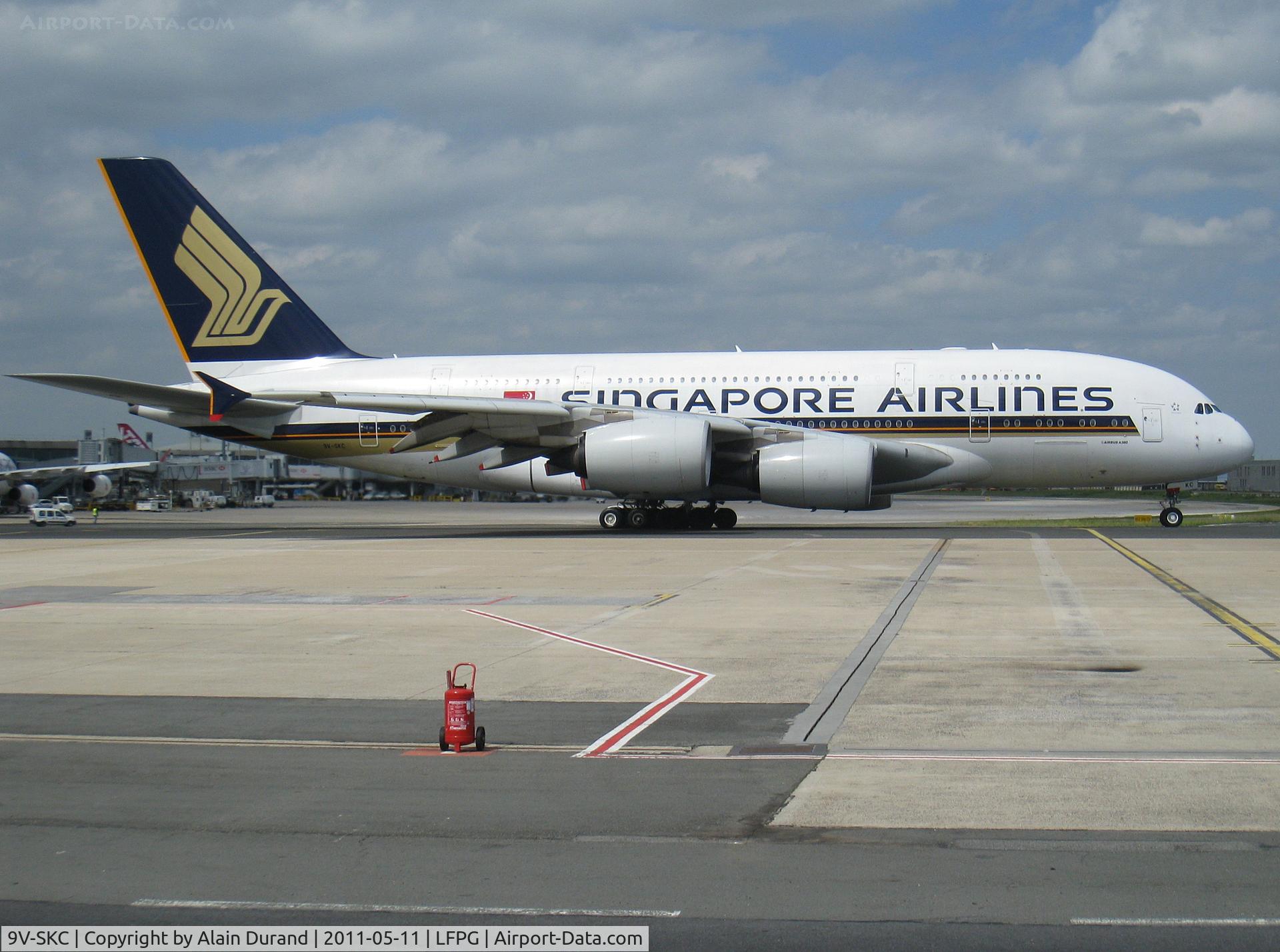 9V-SKC, 2006 Airbus A380-841 C/N 006, Singapore Airlines has been serving Paris since 1973 when things started to/from ORY with Boeing 707s
