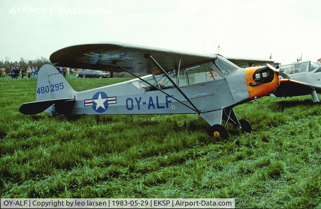 OY-ALF, 1944 Piper J3C-65 Cub Cub C/N 12591, Air Base Skrydstrup 29.5.83