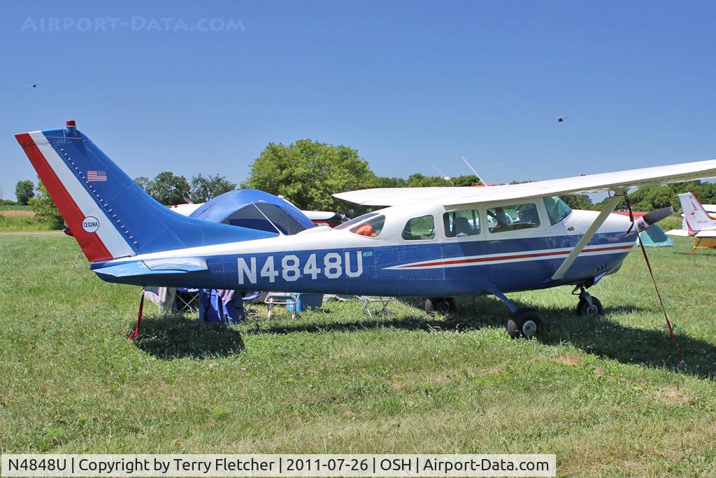 N4848U, 1964 Cessna 210-5A (205A) C/N 205-0548, 1964 Cessna 210-5A, c/n: 205-0548
at 2011 Oshkosh