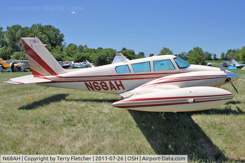 N68AH, 1968 Piper PA-30 Twin Comanche Twin Comanche C/N 30-1685, 1968 Piper PA-30, c/n: 30-1685 at 2011 Oshkosh