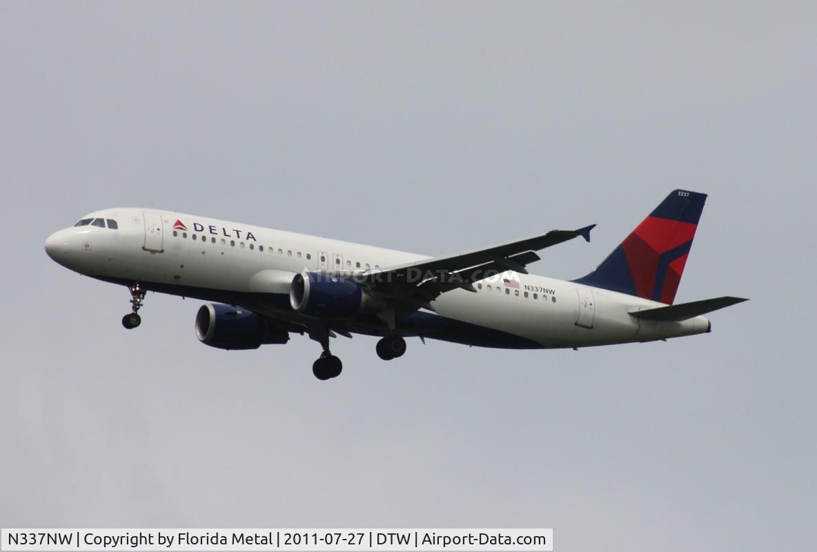N337NW, 1992 Airbus A320-212 C/N 358, Delta A320
