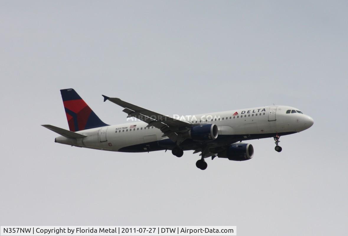 N357NW, 1998 Airbus A320-212 C/N 830, Delta A320