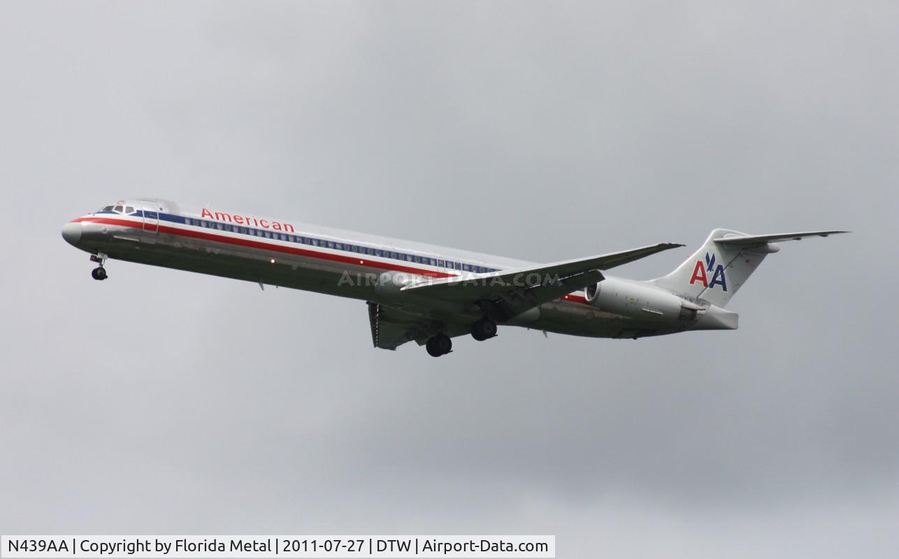 N439AA, 1987 McDonnell Douglas MD-83 (DC-9-83) C/N 49457, American MD-83