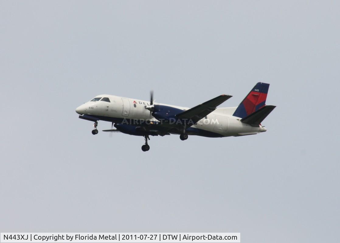 N443XJ, 1998 Saab 340B C/N 340B-443, Delta Connection S340