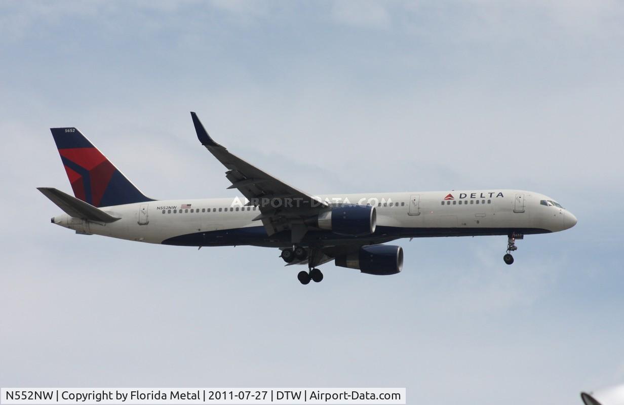 N552NW, 2001 Boeing 757-251 C/N 26499, Delta 757-200