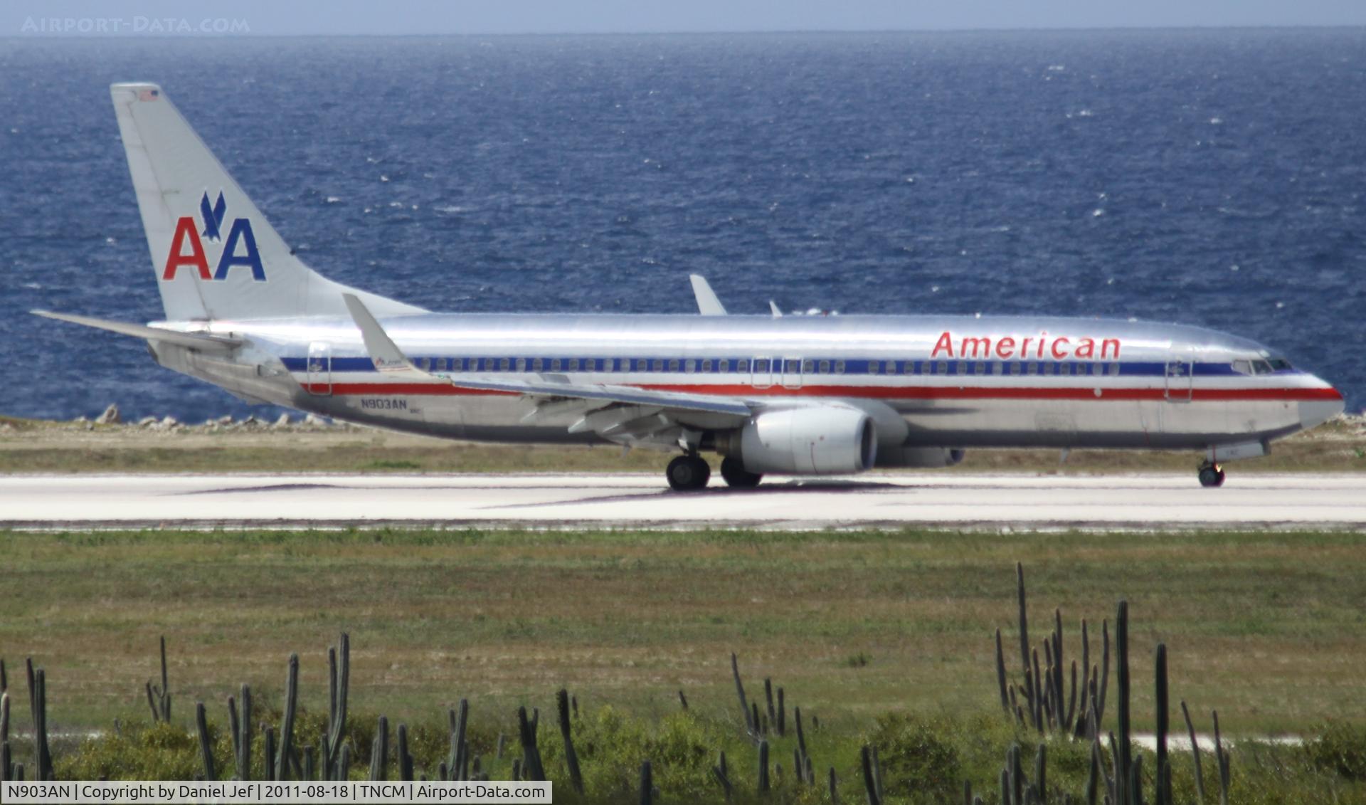 N903AN, 1999 Boeing 737-823 C/N 29505, N903AN