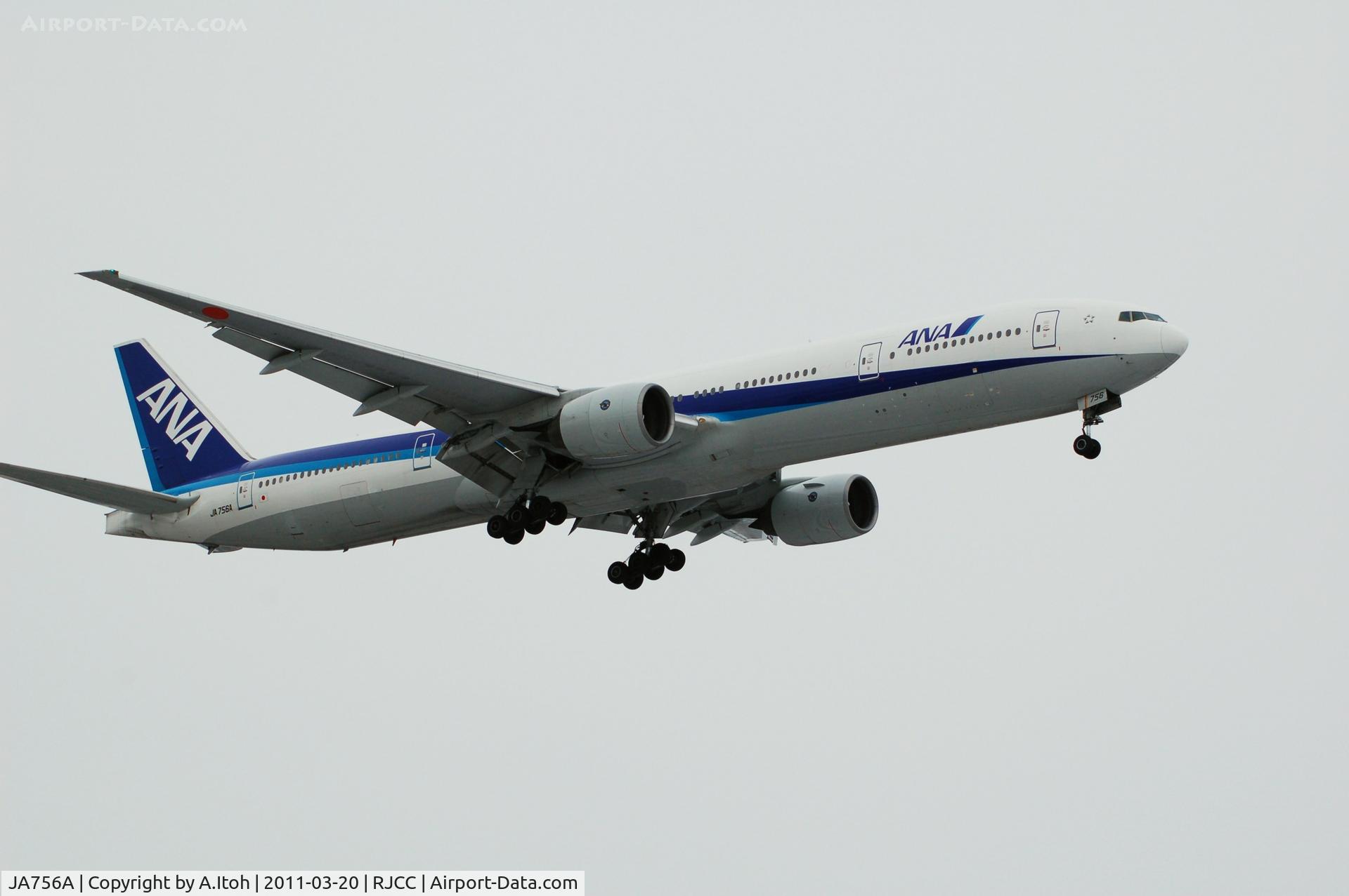 JA756A, Boeing 777-381 C/N 27039, ANA B777 Approach at rwy 19L  new Chitose