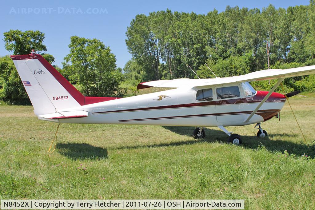 N8452X, 1961 Cessna 172C C/N 17248952, 1961 Cessna 172C, c/n: 17248952
at 2011 Oshkosh