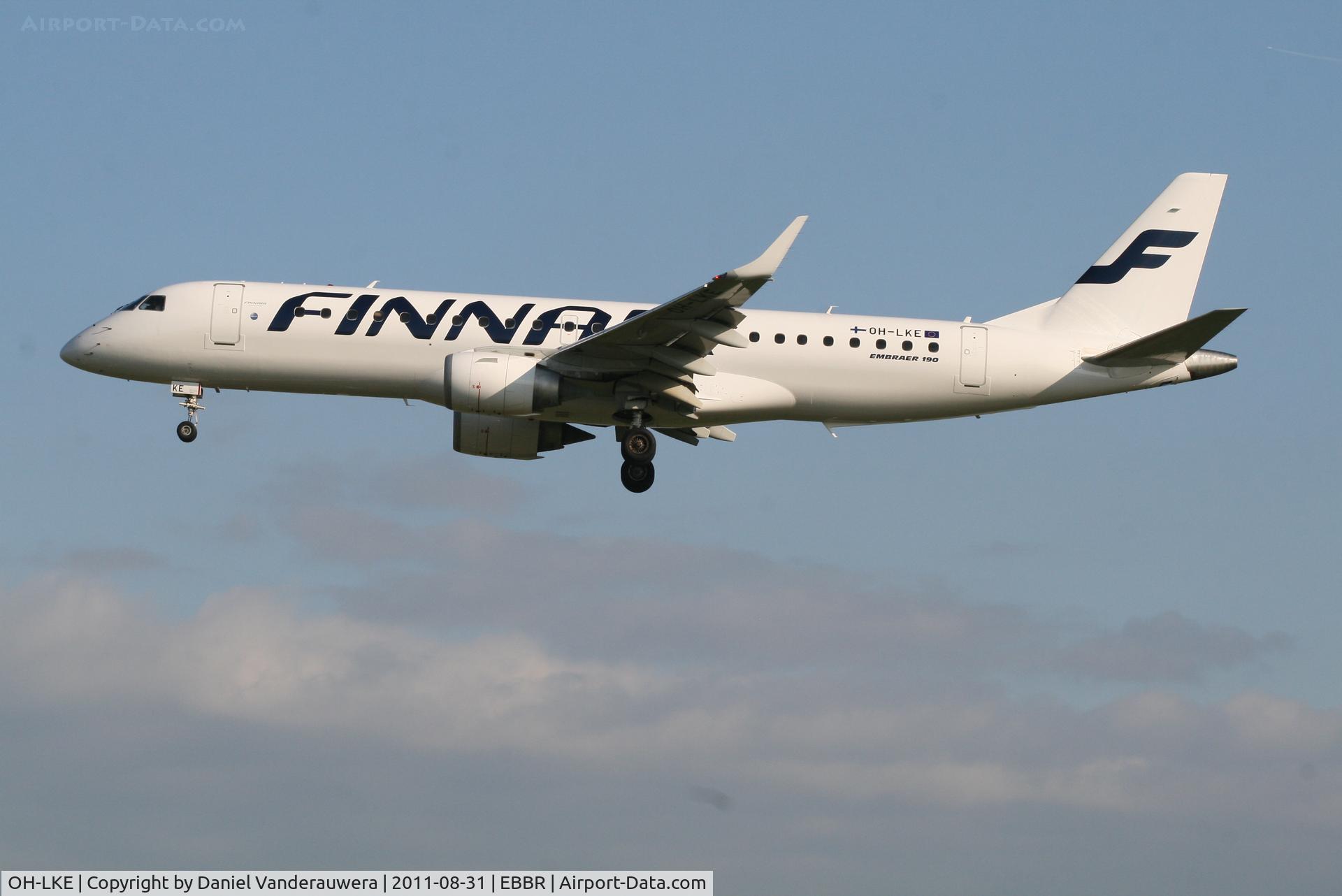 OH-LKE, 2007 Embraer 190LR (ERJ-190-100LR) C/N 19000059, Arrival of flight AY811 to RWY 25L   (new livery)