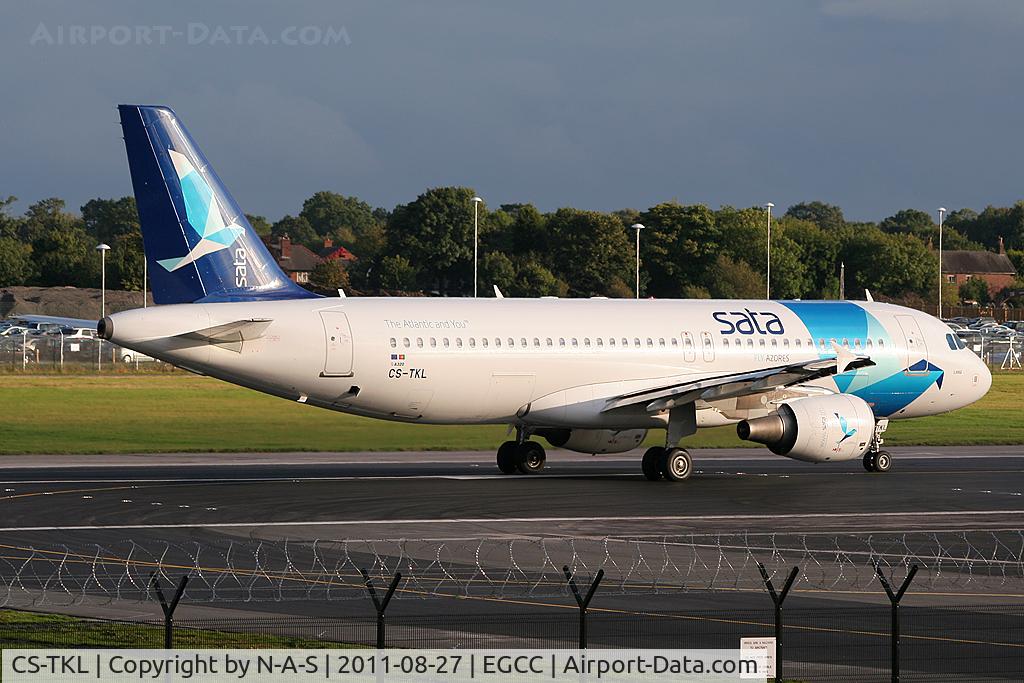 CS-TKL, 2005 Airbus A320-214 C/N 2425, Departing