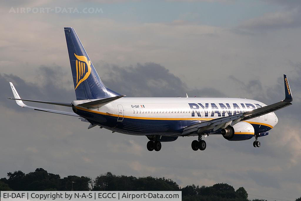 EI-DAF, 2002 Boeing 737-8AS C/N 29939, Arriving