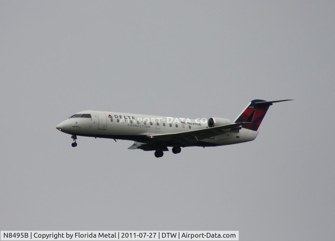 N8495B, 2001 Bombardier CRJ-200ER (CL-600-2B19) C/N 7495, Pinnacle CRJ
