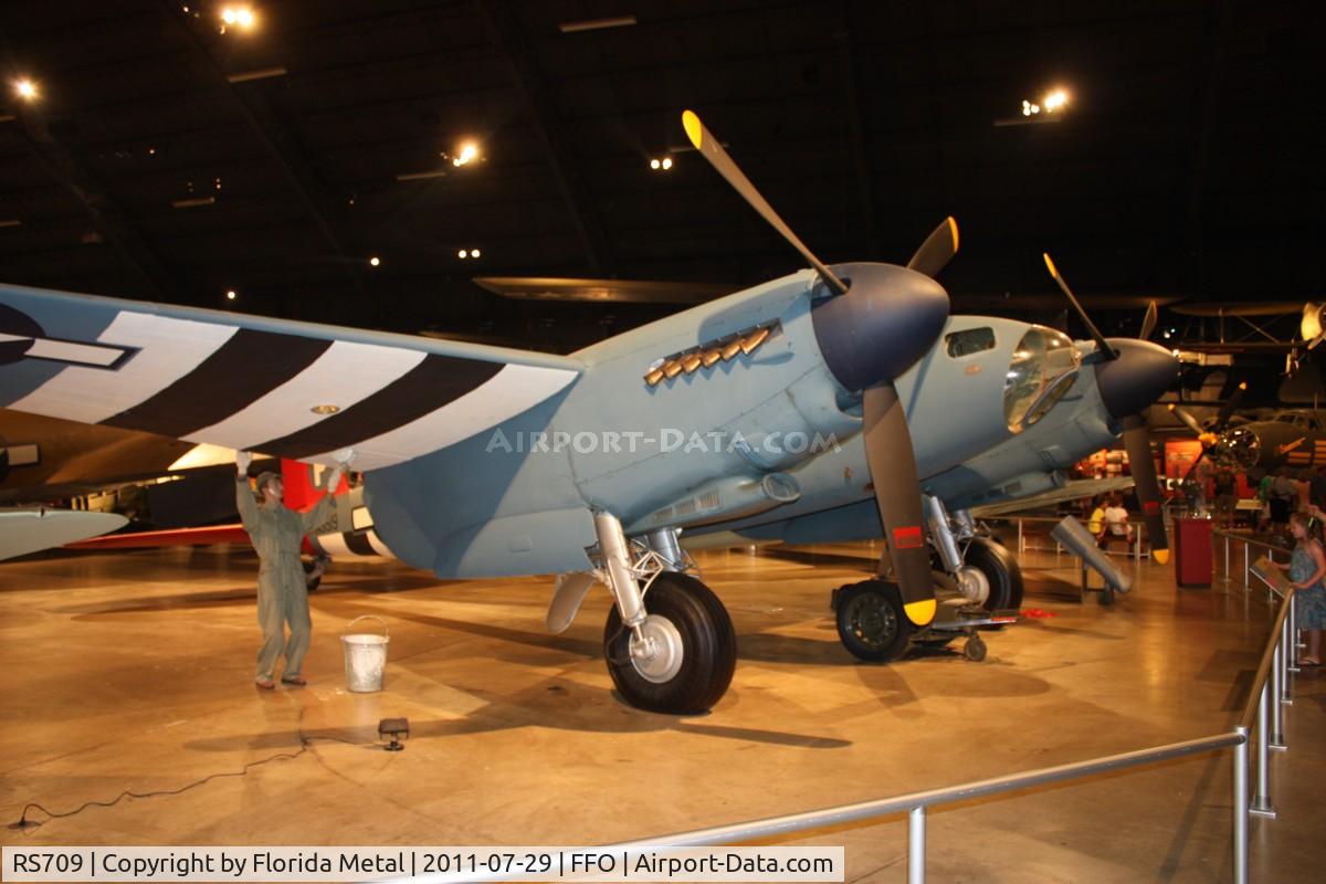 RS709, 1946 De Havilland DH-98 Mosquito B Mk.35 C/N Not found, DH-98 Mosquito
