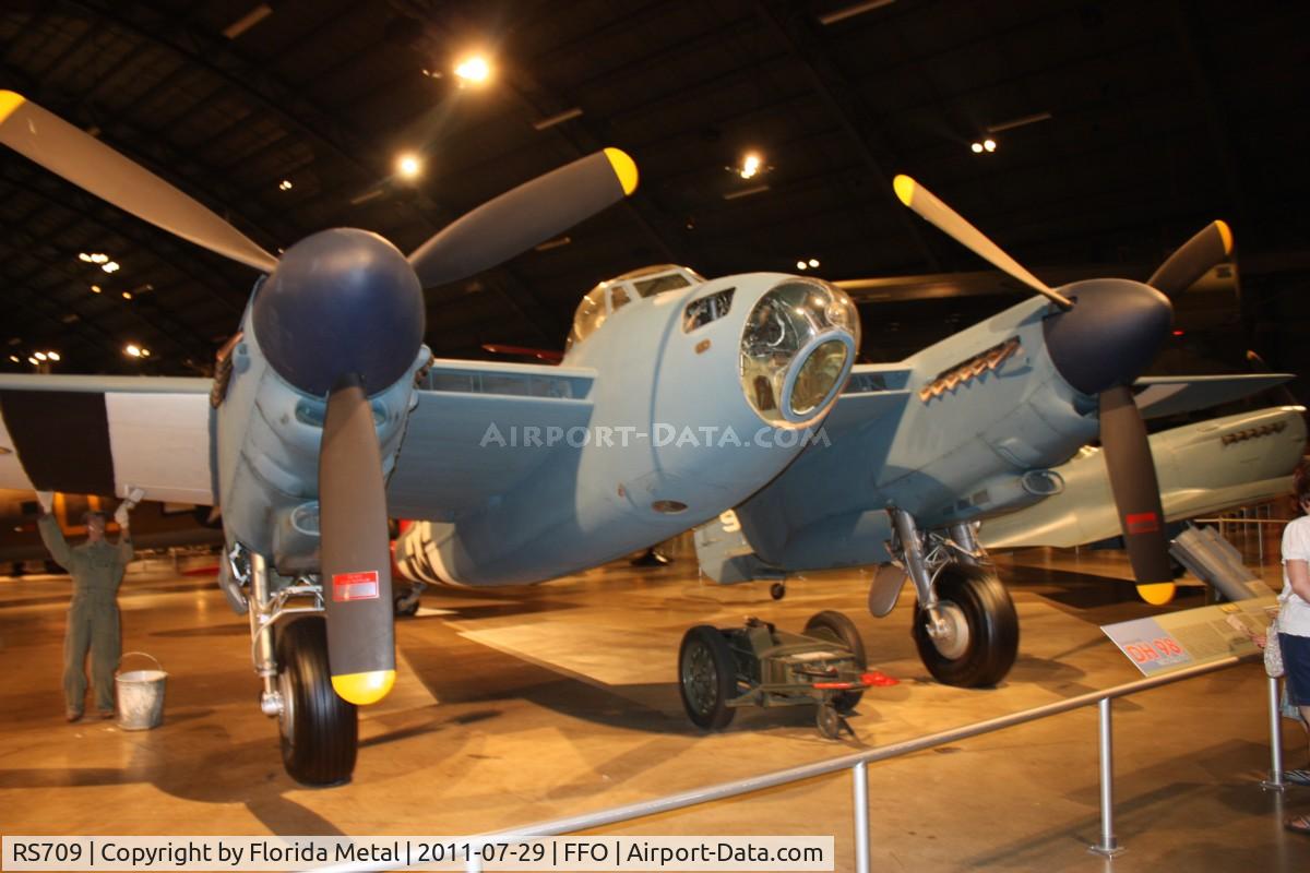 RS709, 1946 De Havilland DH-98 Mosquito B Mk.35 C/N Not found, Mosquito