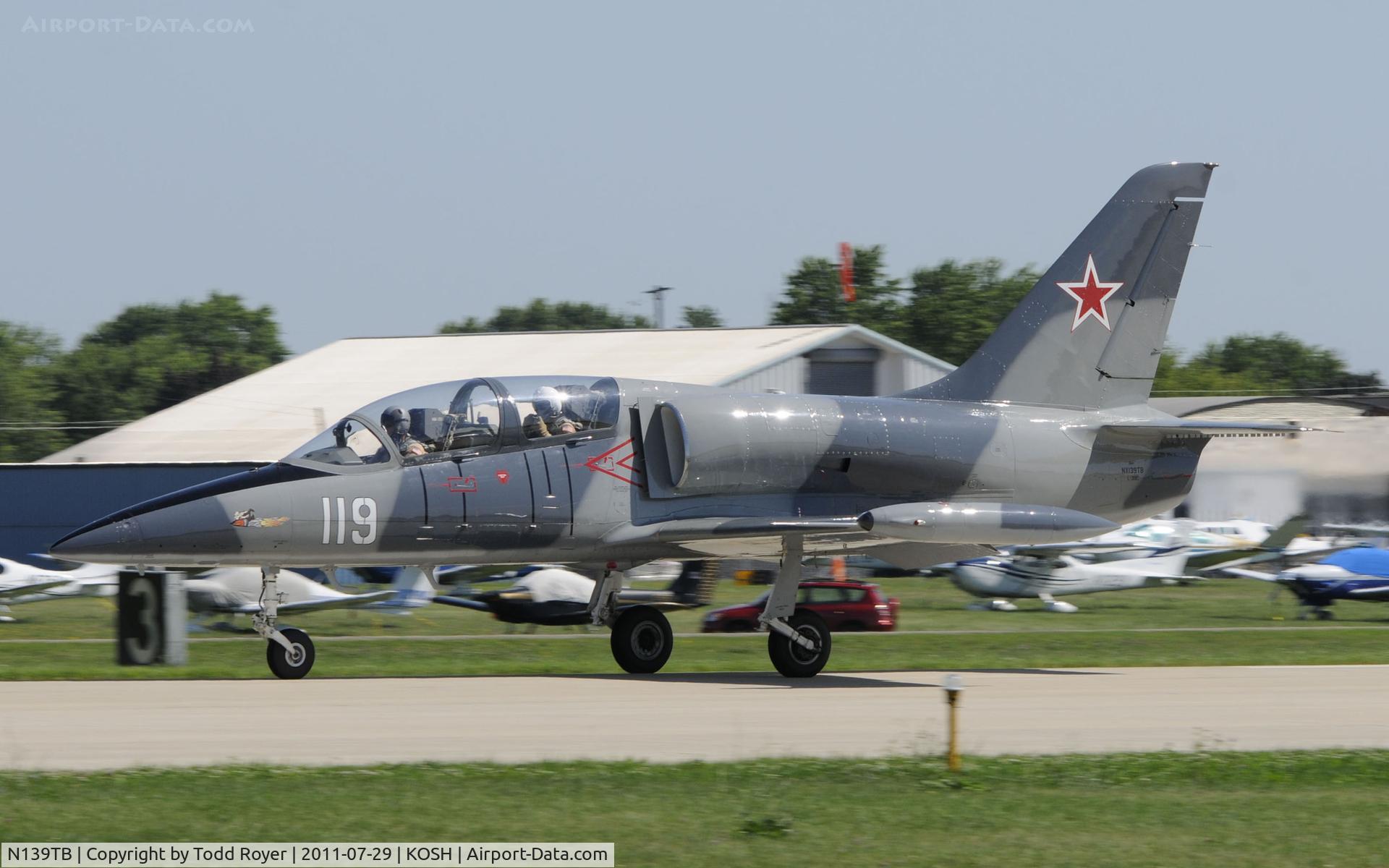 N139TB, 1984 Aero L-39 Albatros C/N 432919, AIRVENTURE 2011