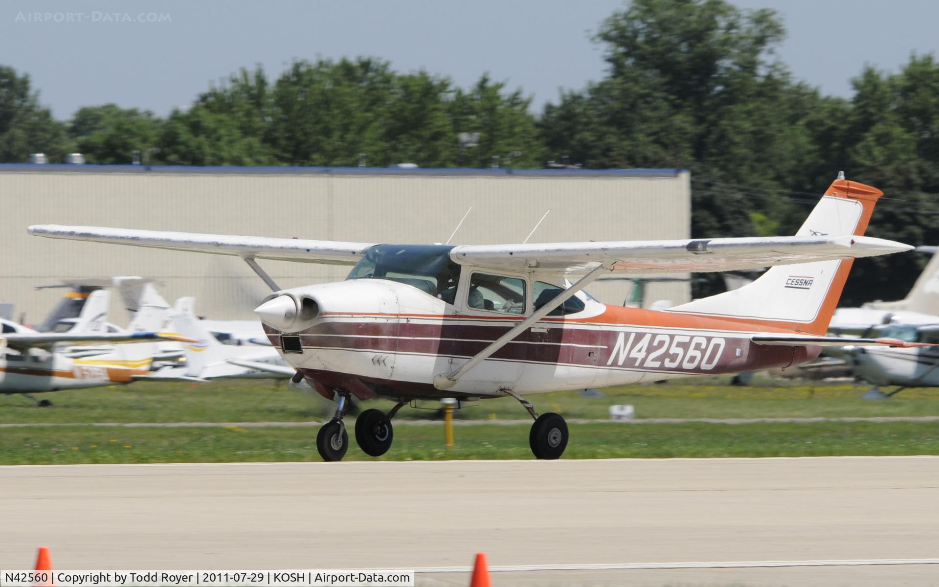 N42560, 1968 Cessna 182L Skylane C/N 18259077, AIRVENTURE 2011