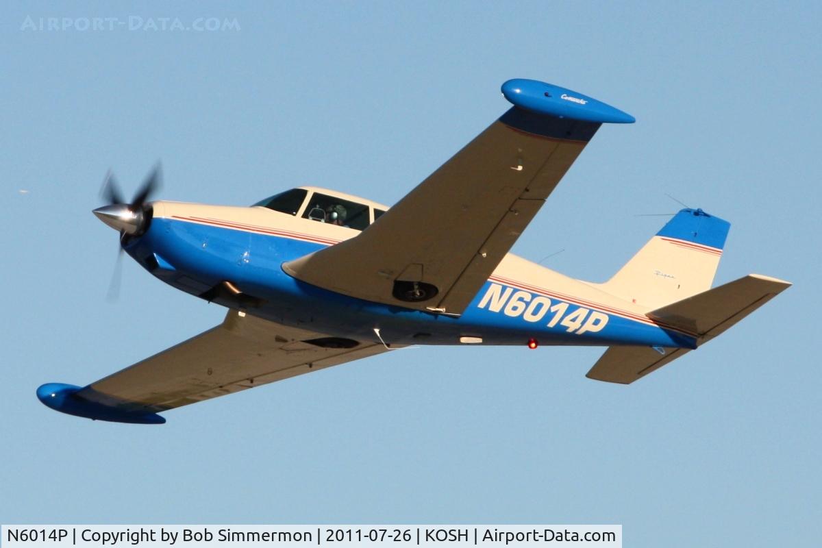 N6014P, 1959 Piper PA-24 C/N 24-1109, Departing Airventure 2011.
