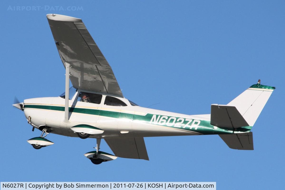 N6027R, 1965 Cessna 172G C/N 17253696, Departing Airventure 2011.
