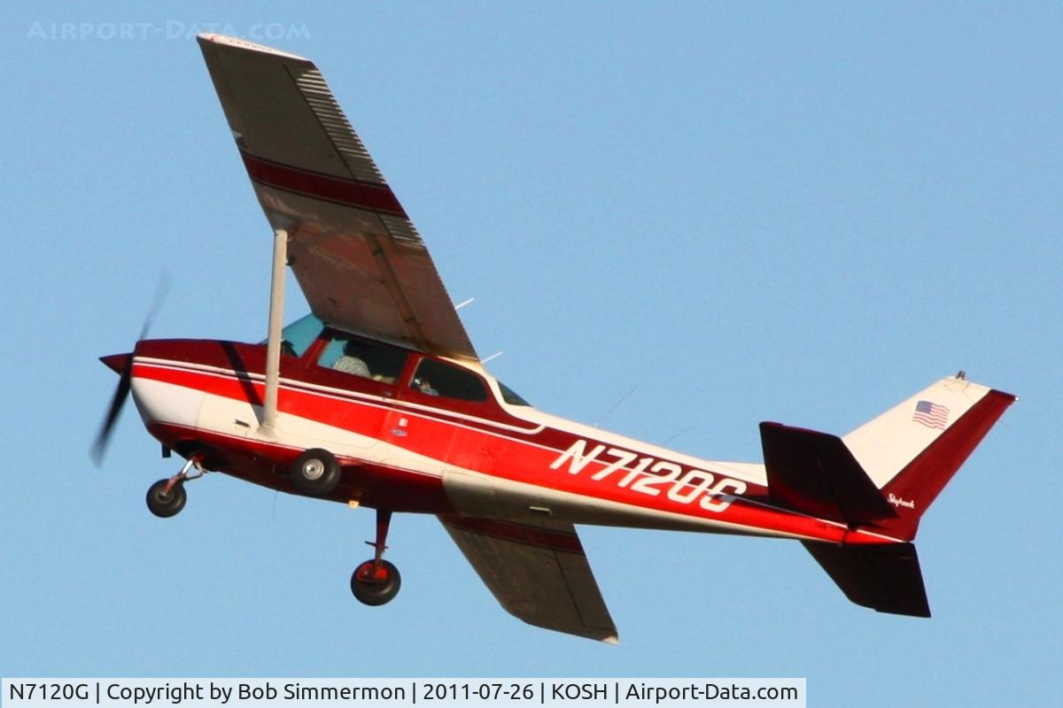 N7120G, 1969 Cessna 172K Skyhawk C/N 17258820, Departing Airventure 2011.