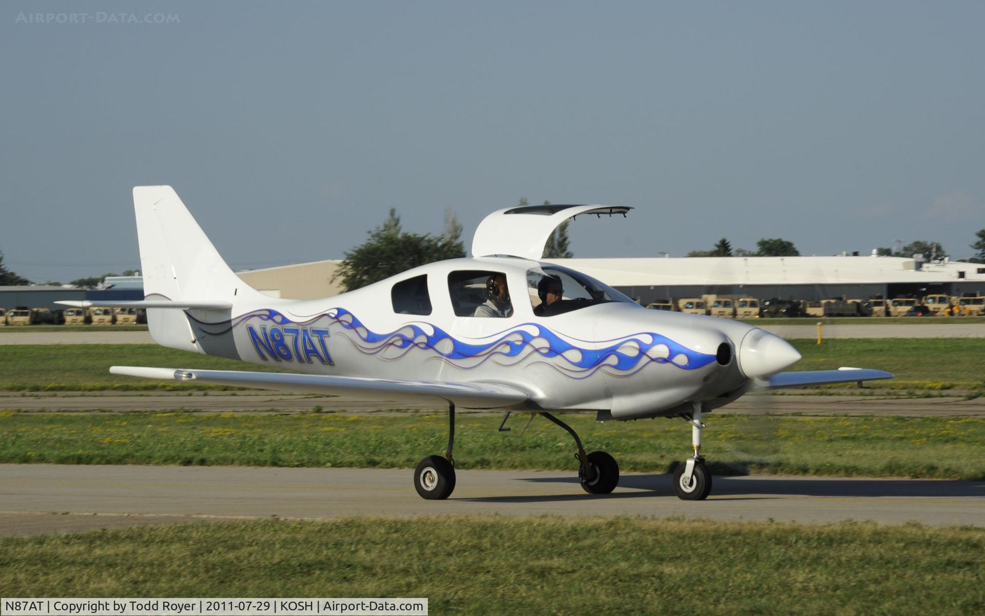 N87AT, 2003 Lancair IVP C/N LIV-251, AIRVENTURE 2011