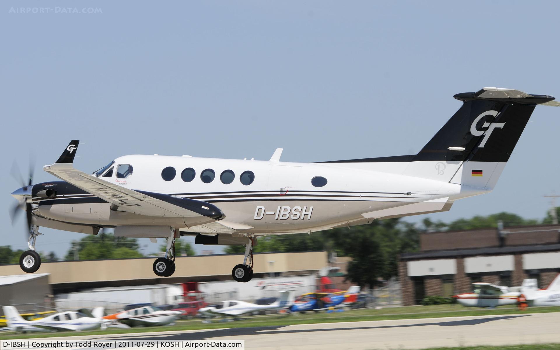 D-IBSH, 2008 Hawker Beechcraft B200GT King Air C/N BY-57, AIRVENTURE 2011