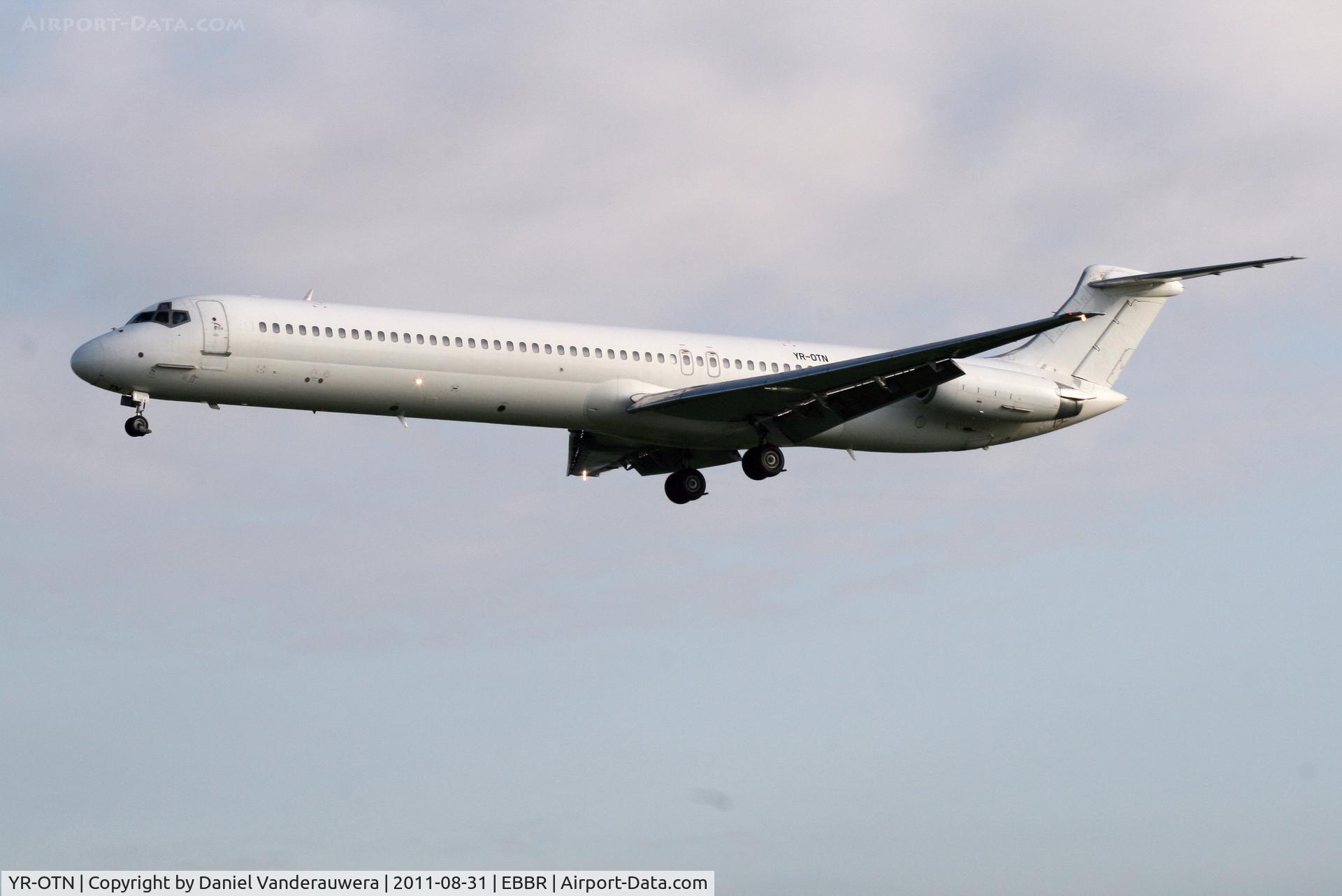 YR-OTN, 1982 McDonnell Douglas MD-82 (DC-9-82) C/N 49119, Arrival of flight LZ797 to RWY 25L