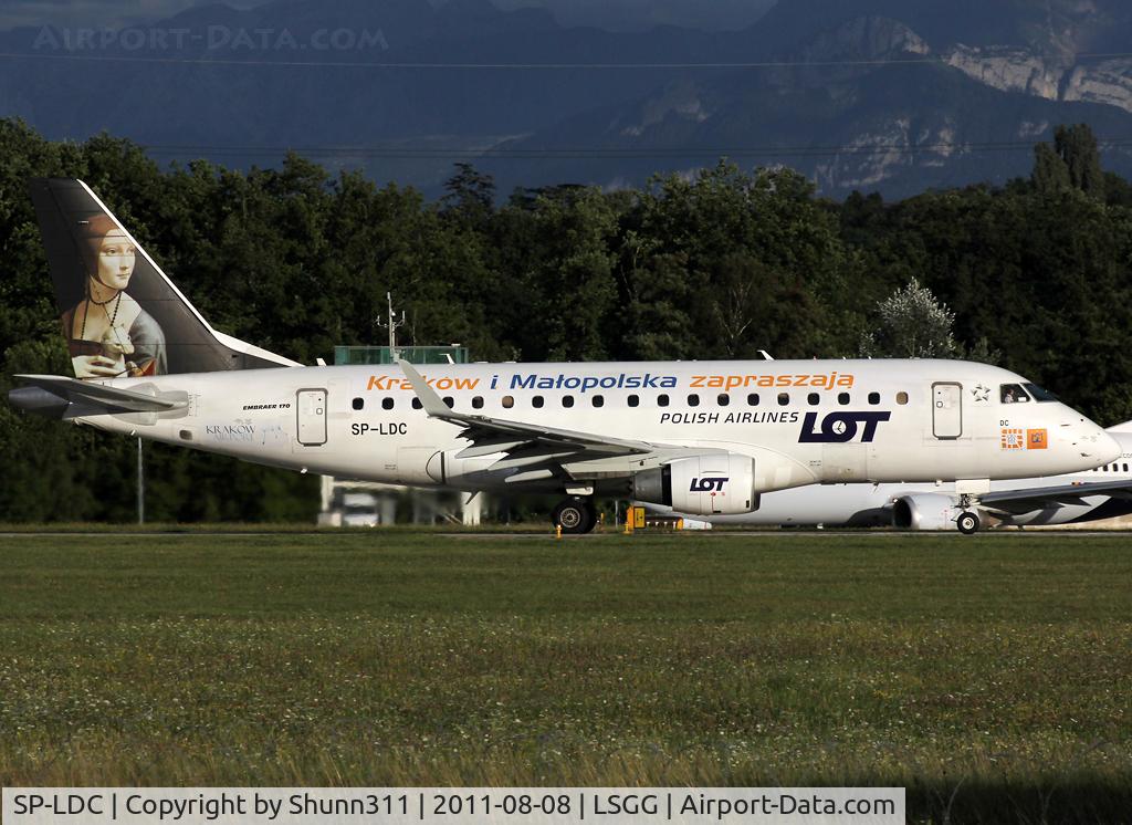 SP-LDC, 2004 Embraer 170ST (ERJ-170-100ST) C/N 17000025, Ready for take off rwy 23... Still in special c/s