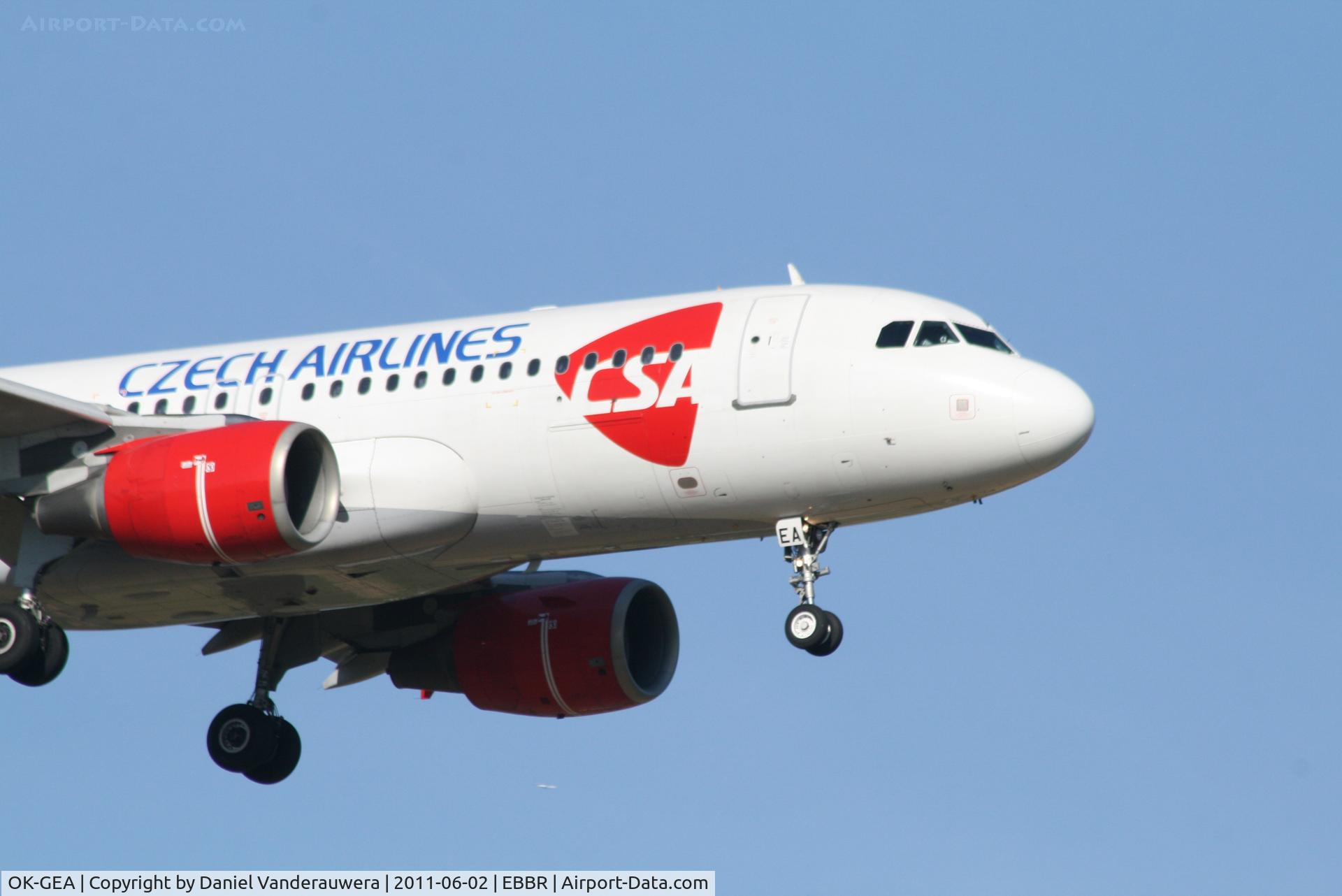OK-GEA, 2001 Airbus A320-214 C/N 1439, Arrival of flight OK630 to RWY 02