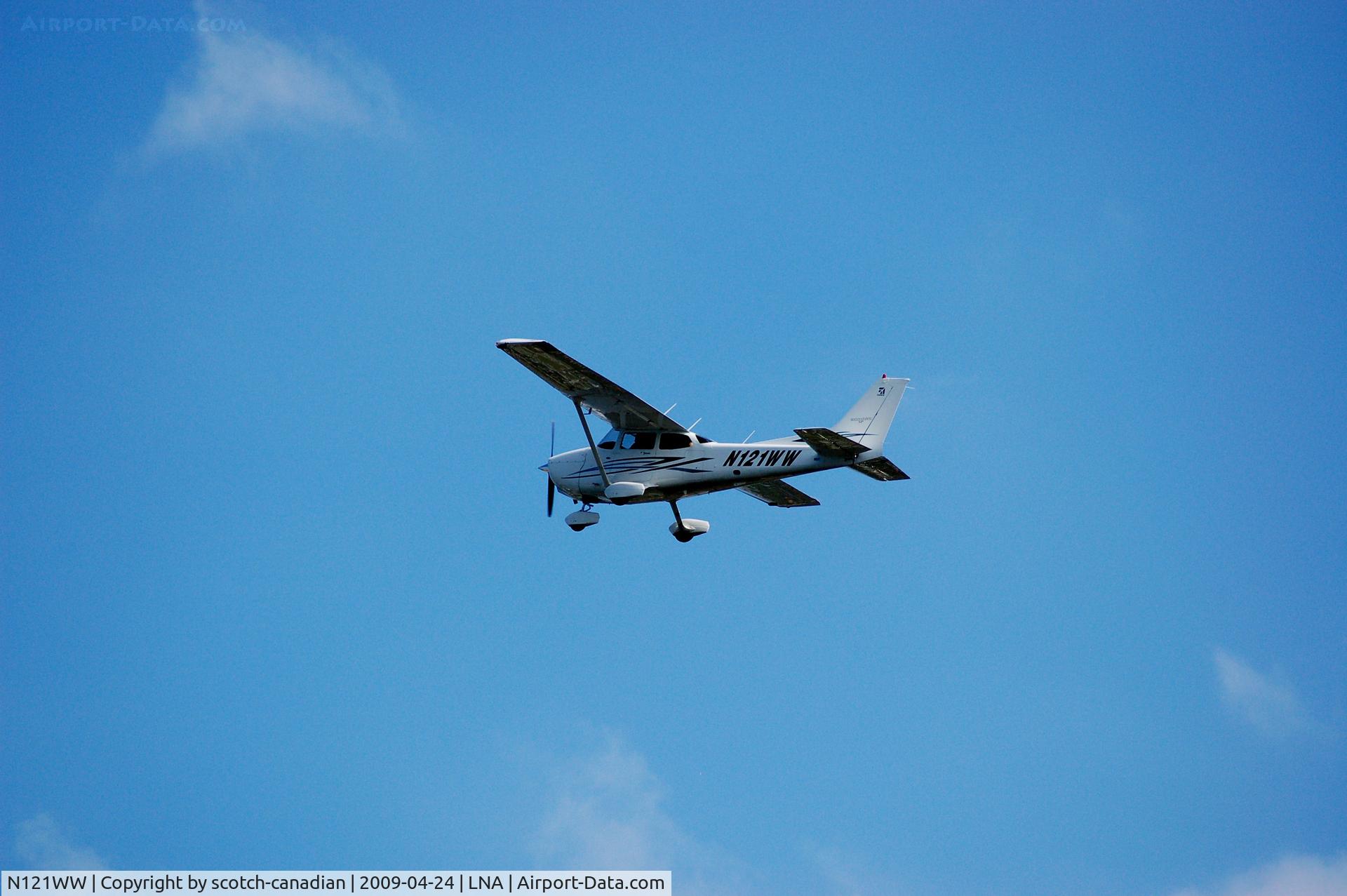 N121WW, 2007 Cessna 172S C/N 172S10453, 2007 Cessna 172S N121WW at Palm Beach County Park Airport, Lantana, FL