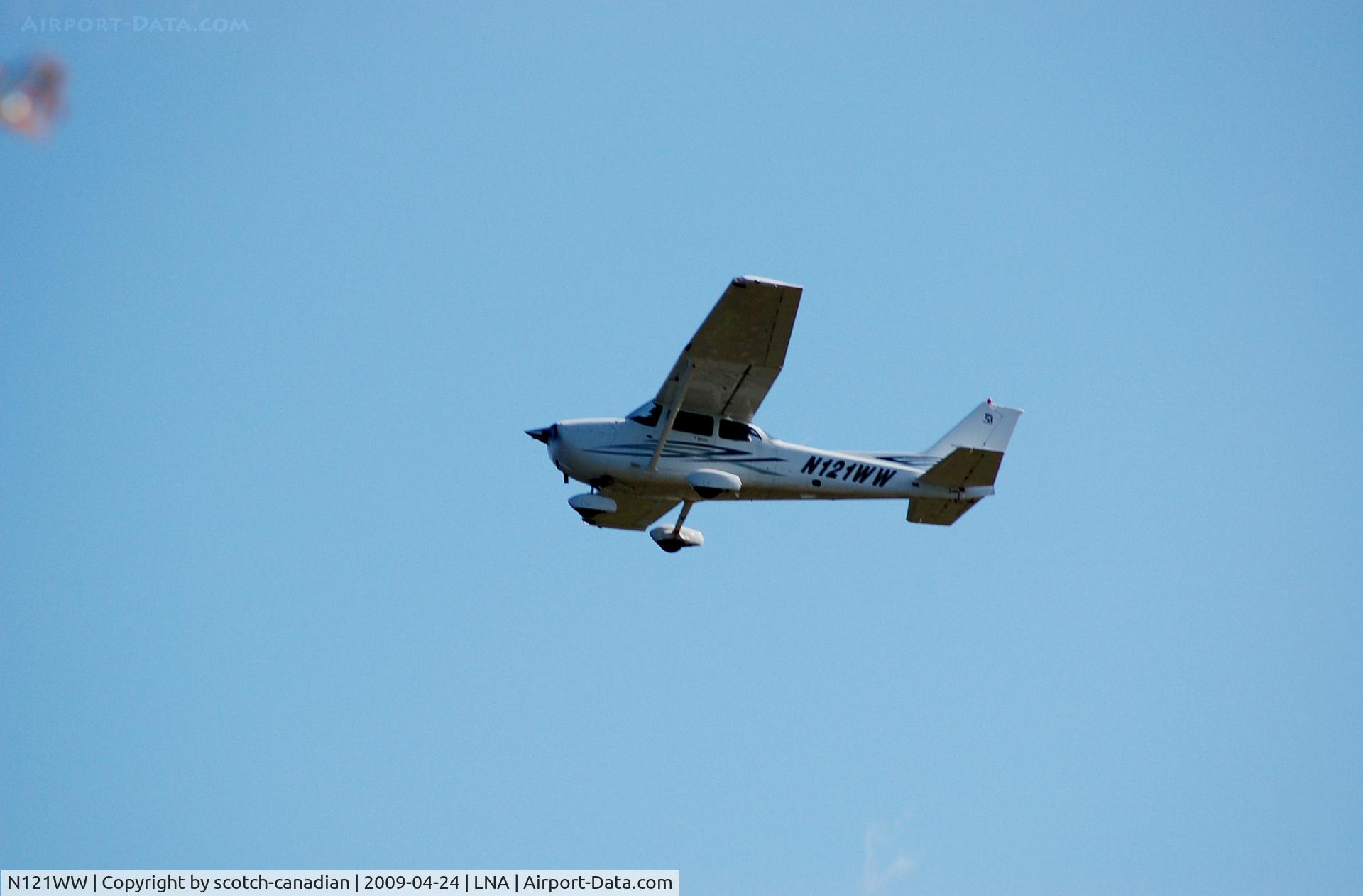 N121WW, 2007 Cessna 172S C/N 172S10453, 2007 Cessna 172S N121WW at Palm Beach County Park Airport, Lantana, FL