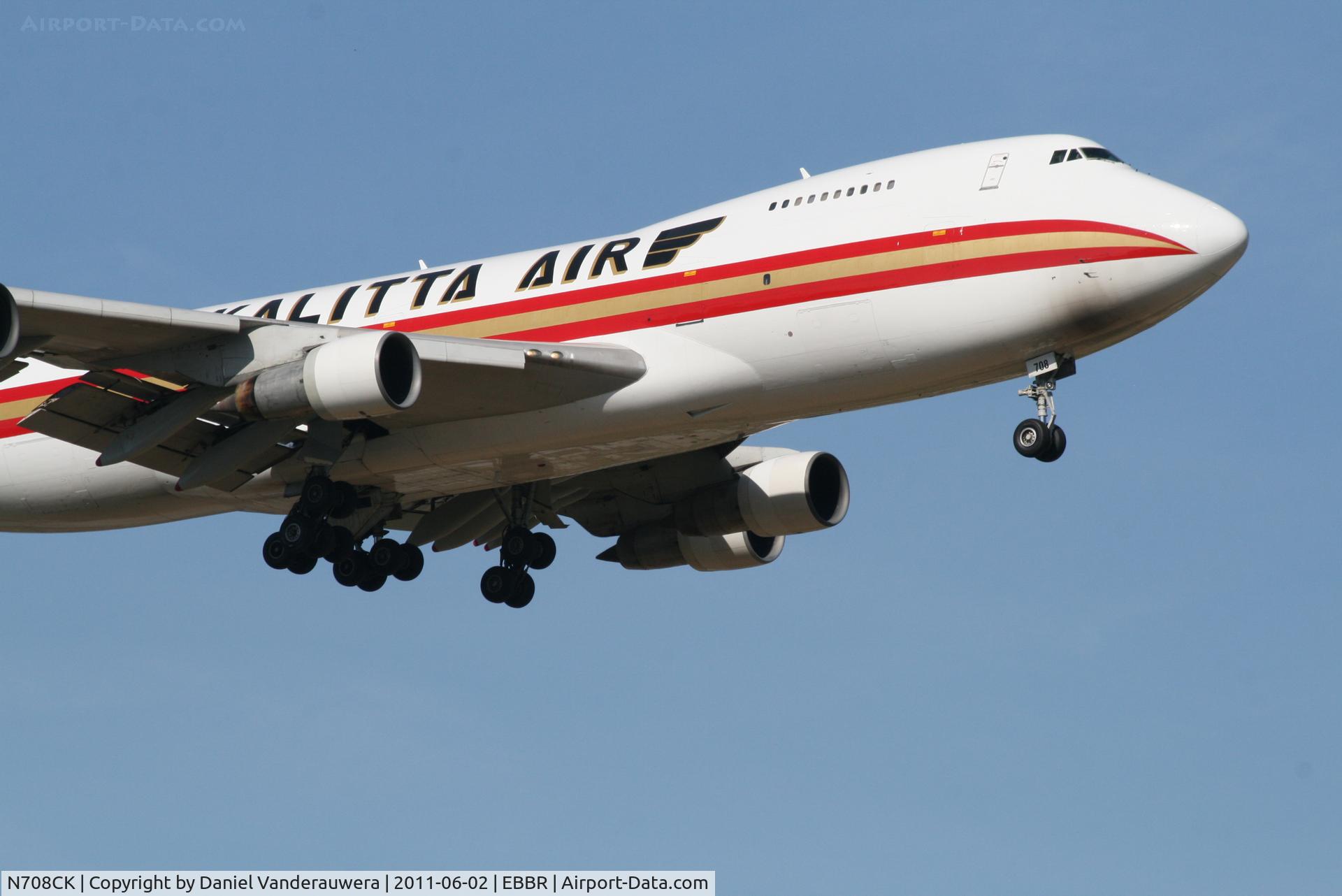 N708CK, 1980 Boeing 747-212B C/N 21937, Arrival of flight K4 344 to RWY 02