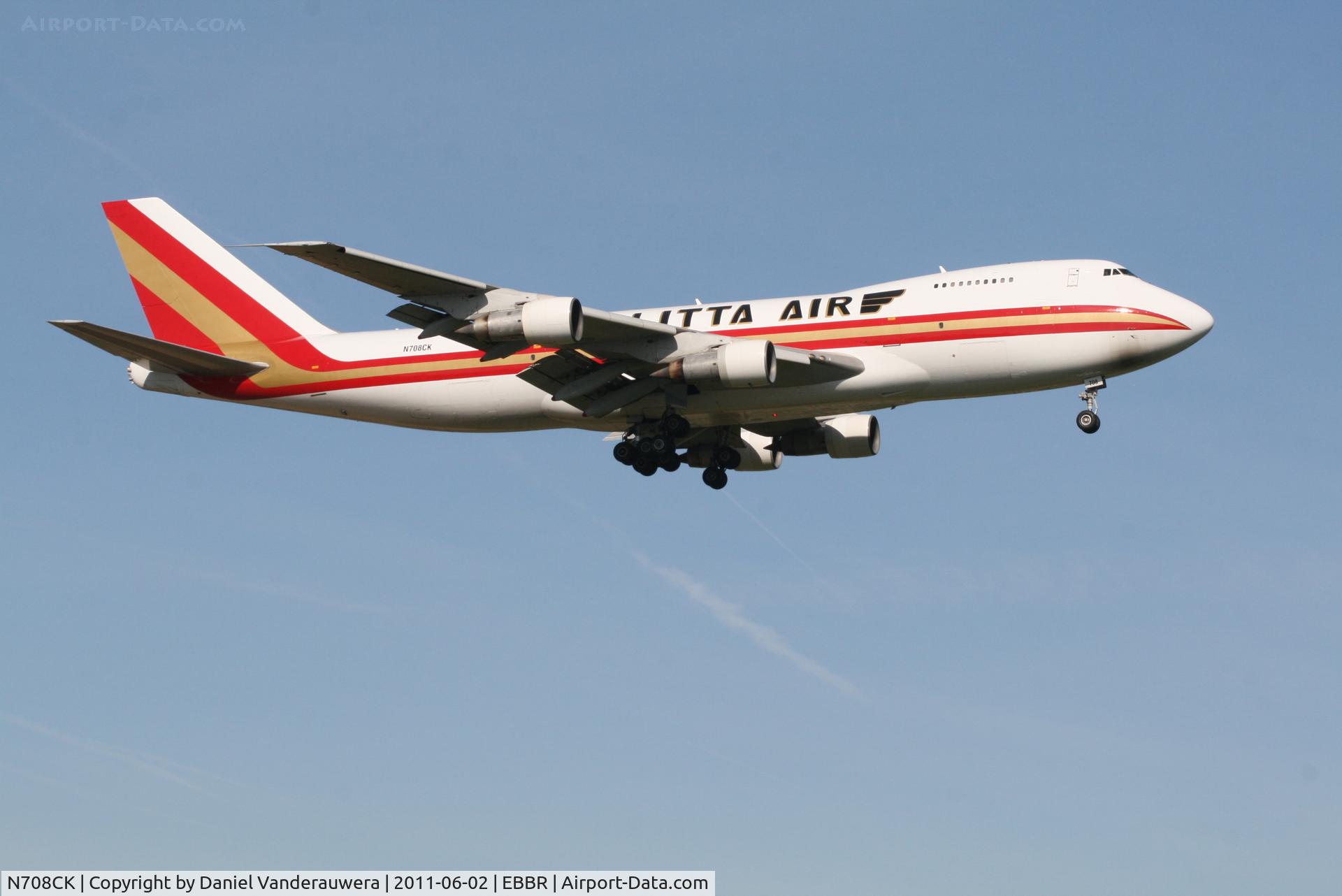 N708CK, 1980 Boeing 747-212B C/N 21937, Arrival of flight K4 344 to RWY 02