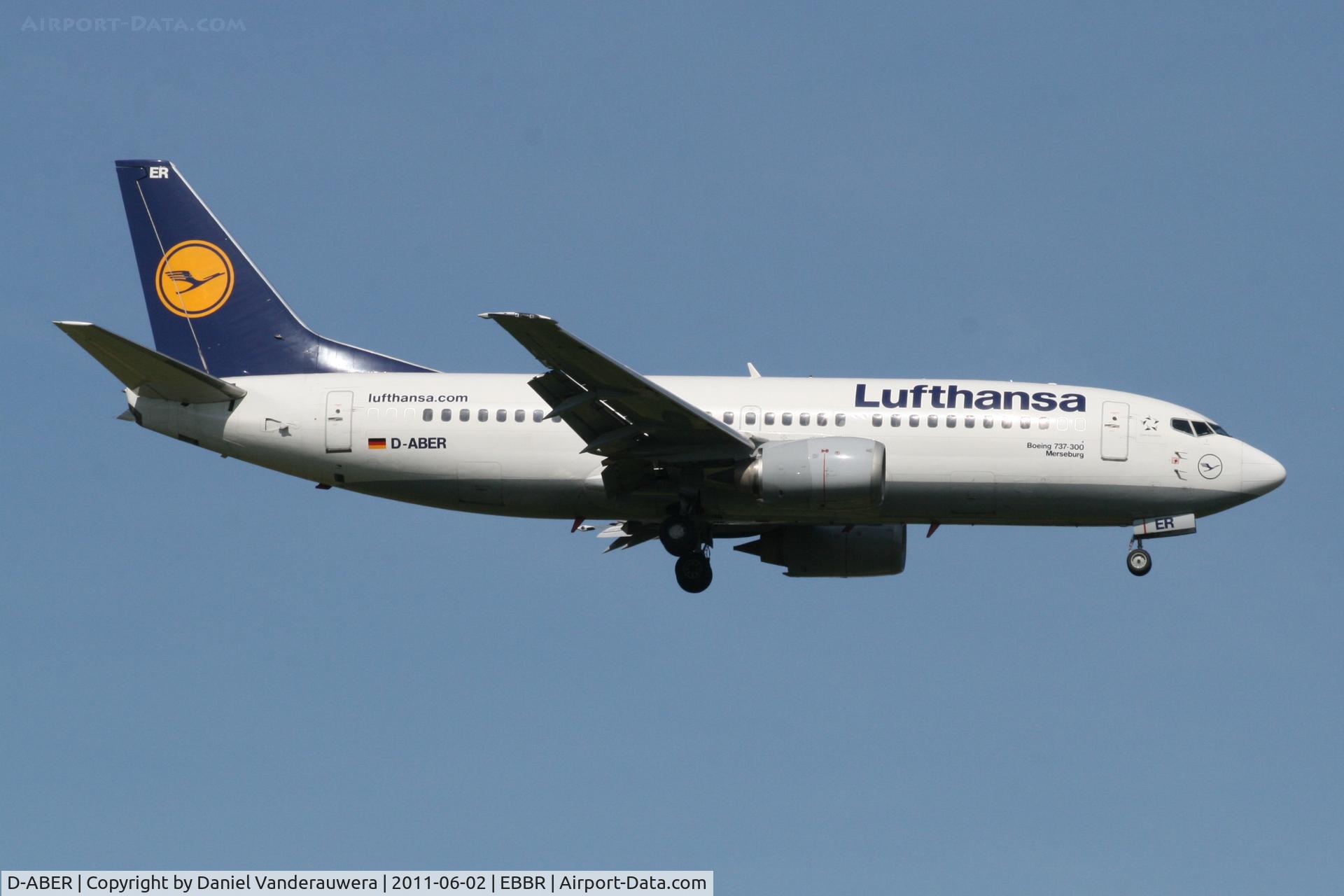D-ABER, 1992 Boeing 737-330 C/N 26431, Arrival of flight LH1008 to RWY 02