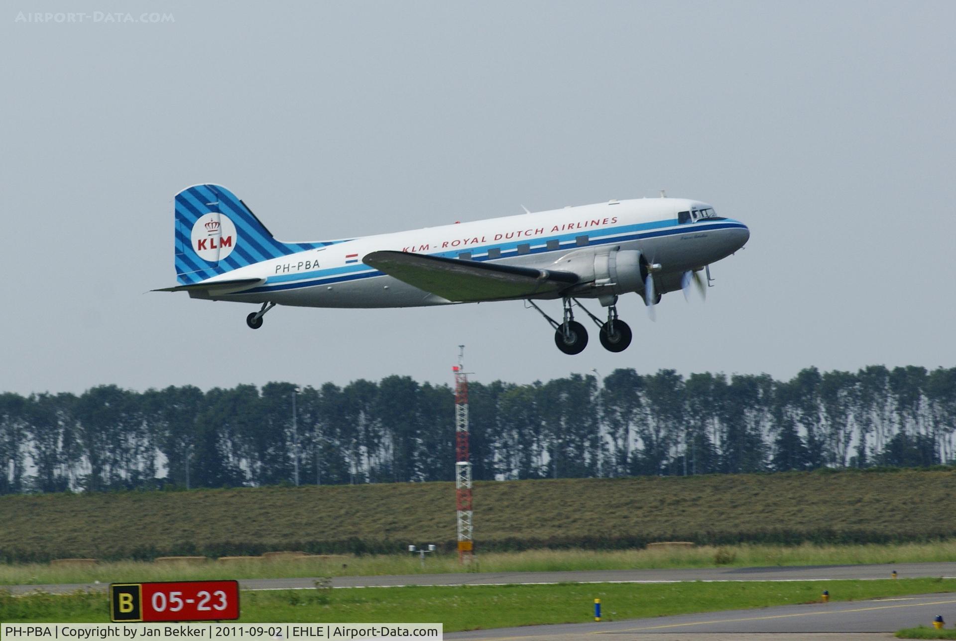 PH-PBA, 1943 Douglas DC-3C-S1C3G (C-47A-75-DL) C/N 19434, Depart from Airport lelystad