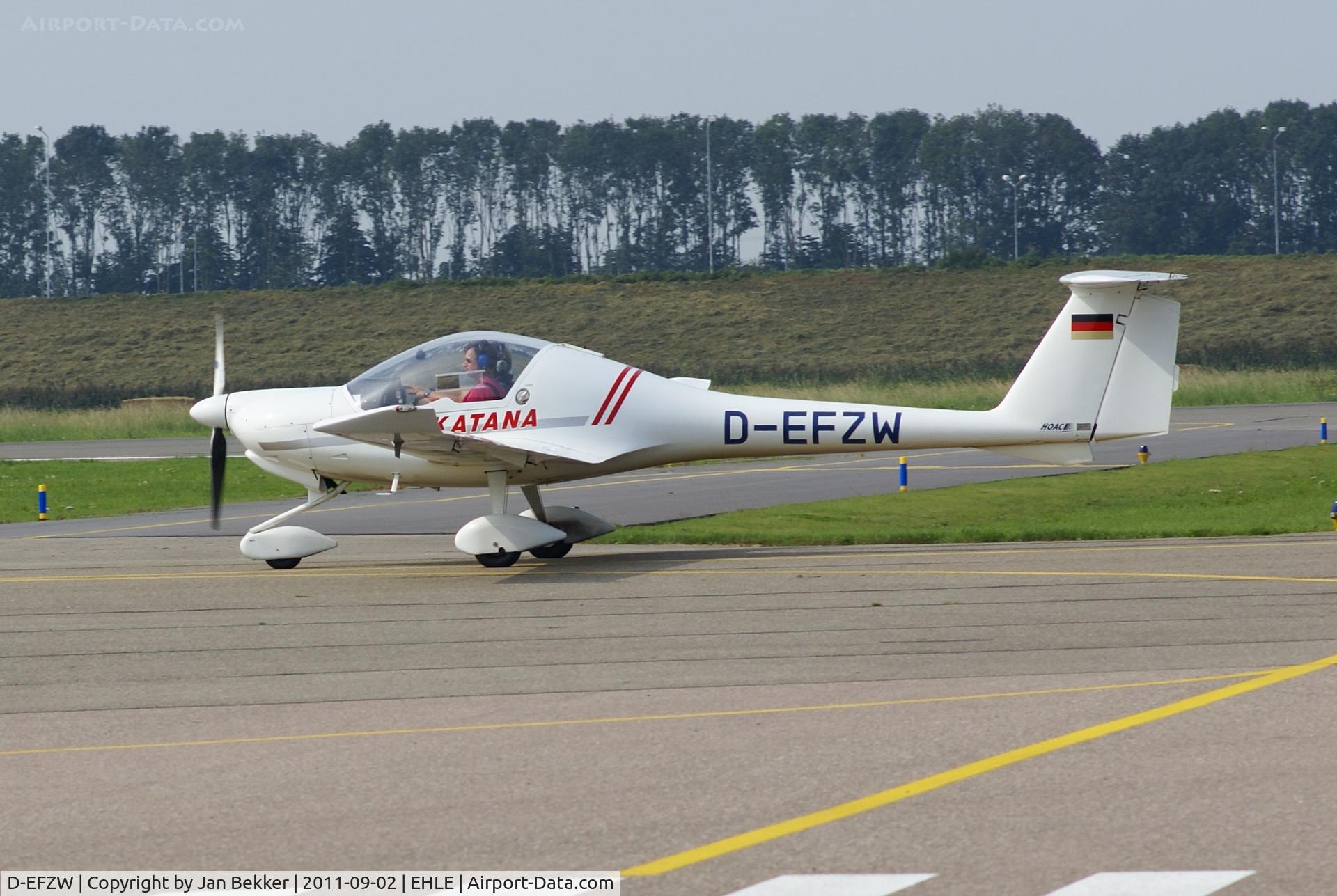 D-EFZW, Diamond DA-20A-1 Katana C/N 20061, Airport Lelystad