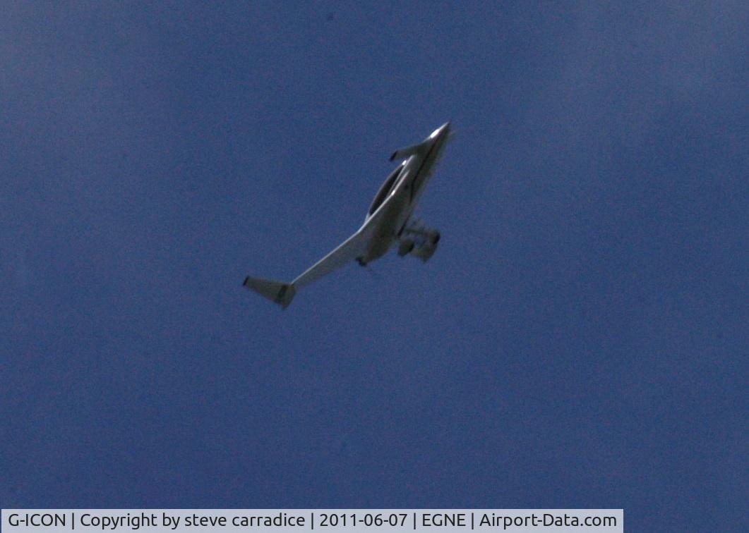 G-ICON, 2000 Rutan Long-EZ C/N PFA 074A-11104, Mark giving it some