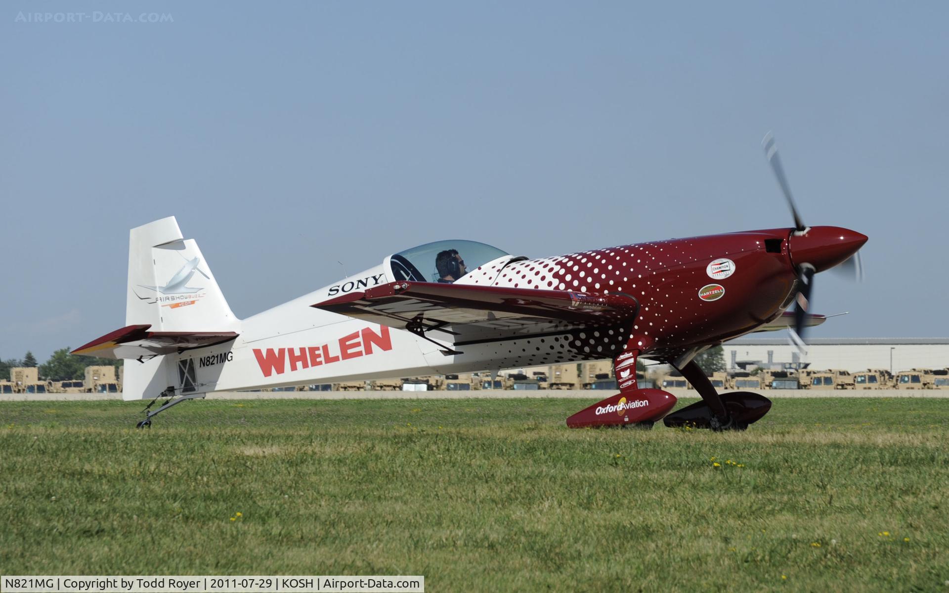 N821MG, 2006 Extra EA-300S C/N 1035, AIRVENTURE 2011