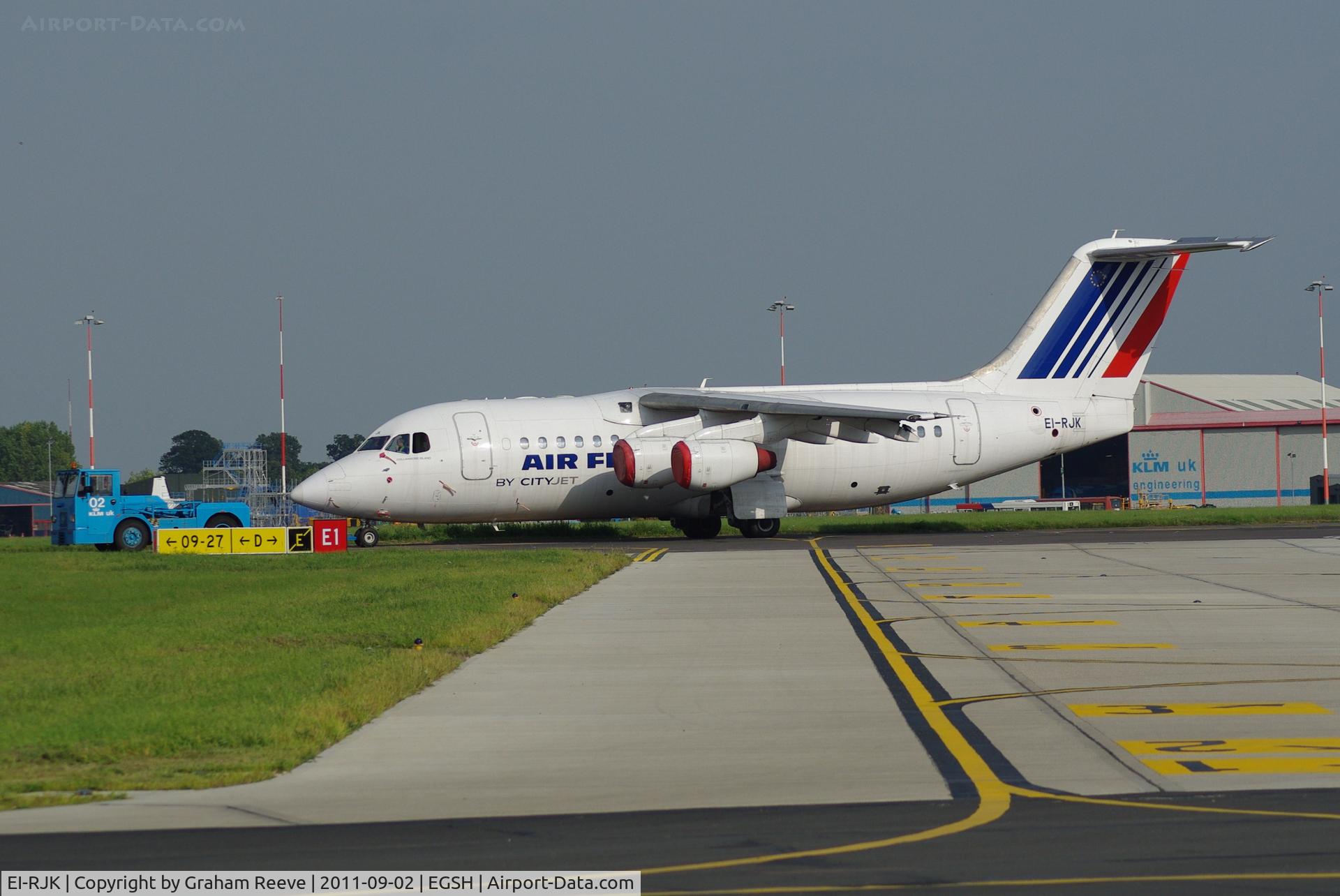 EI-RJK, 1999 British Aerospace Avro 146-RJ85A C/N E2348, Under tow to the storeage area.