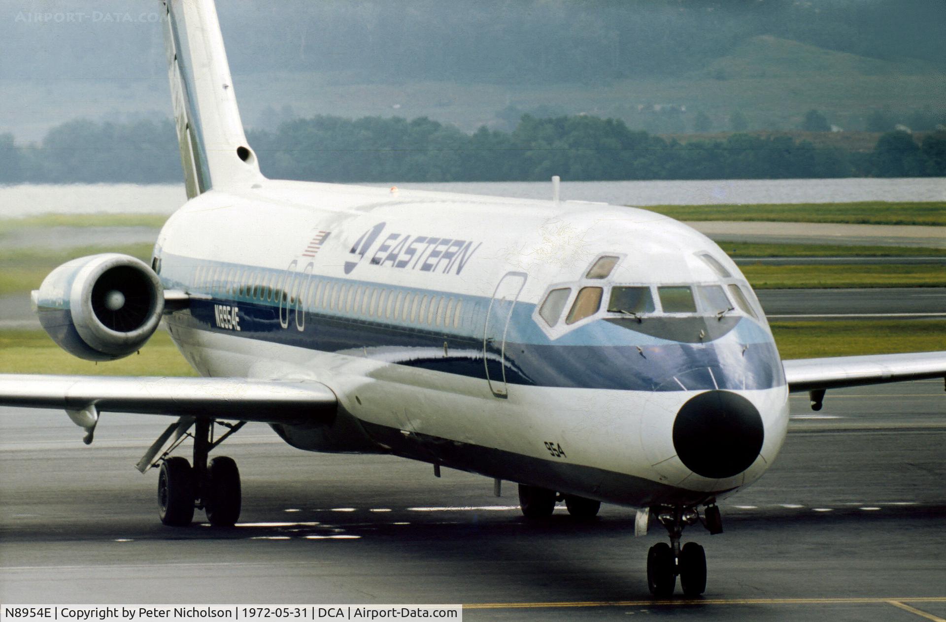 N8954E, 1968 Douglas DC-9-31 C/N 47188, DC-9-31 of Eastern Air Lines arriving at the terminal of Washington National as it was then known in May 1972.