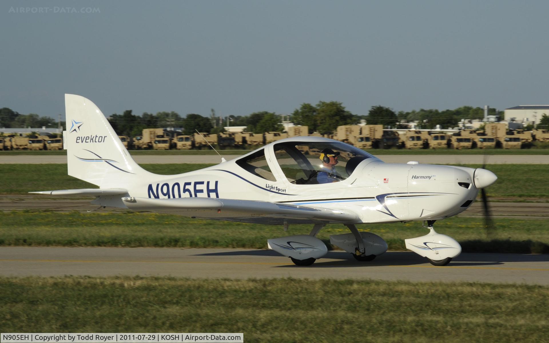 N905EH, Evektor-Aerotechnik Harmony LSA C/N 2011 1413, AIRVENTURE 2011
