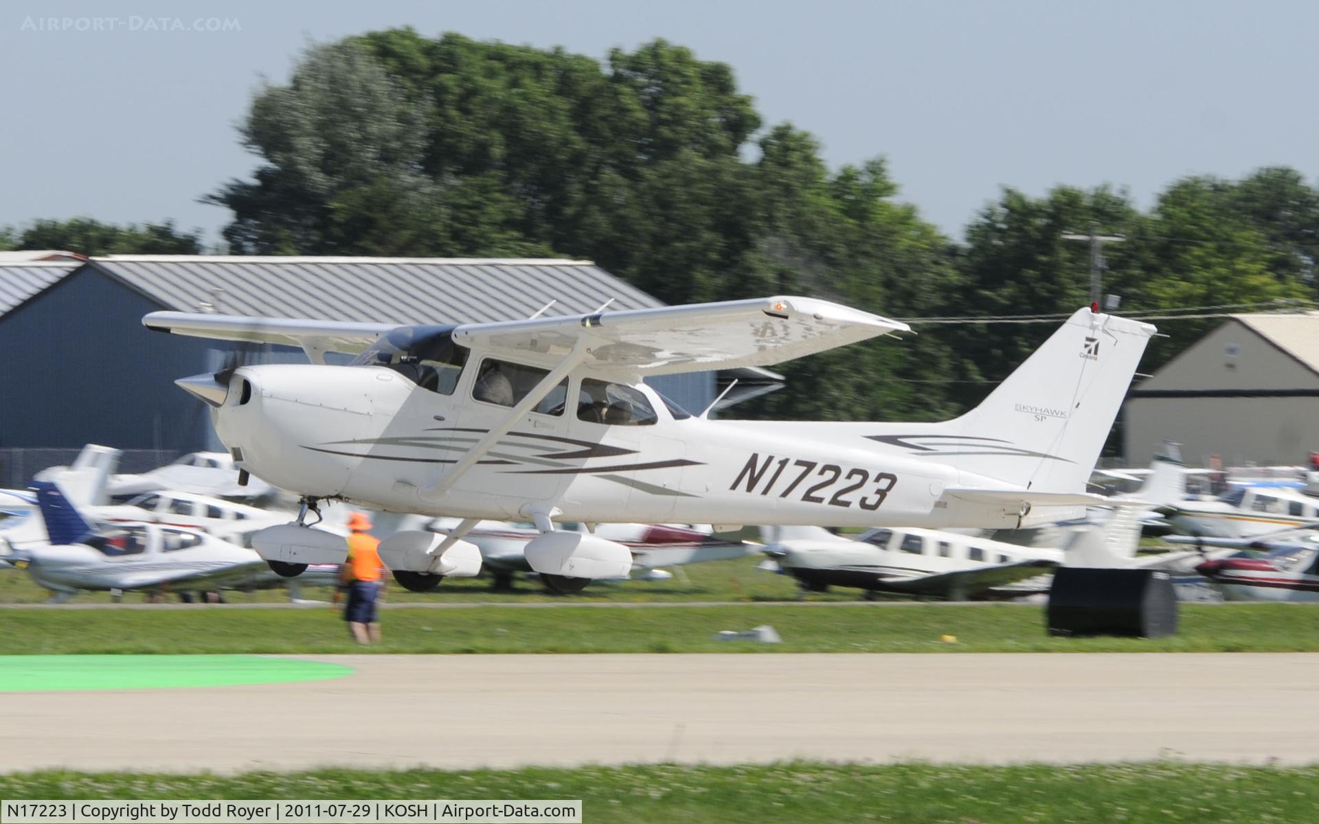 N17223, 2007 Cessna 172S C/N 172S10635, AIRVENTURE 2011