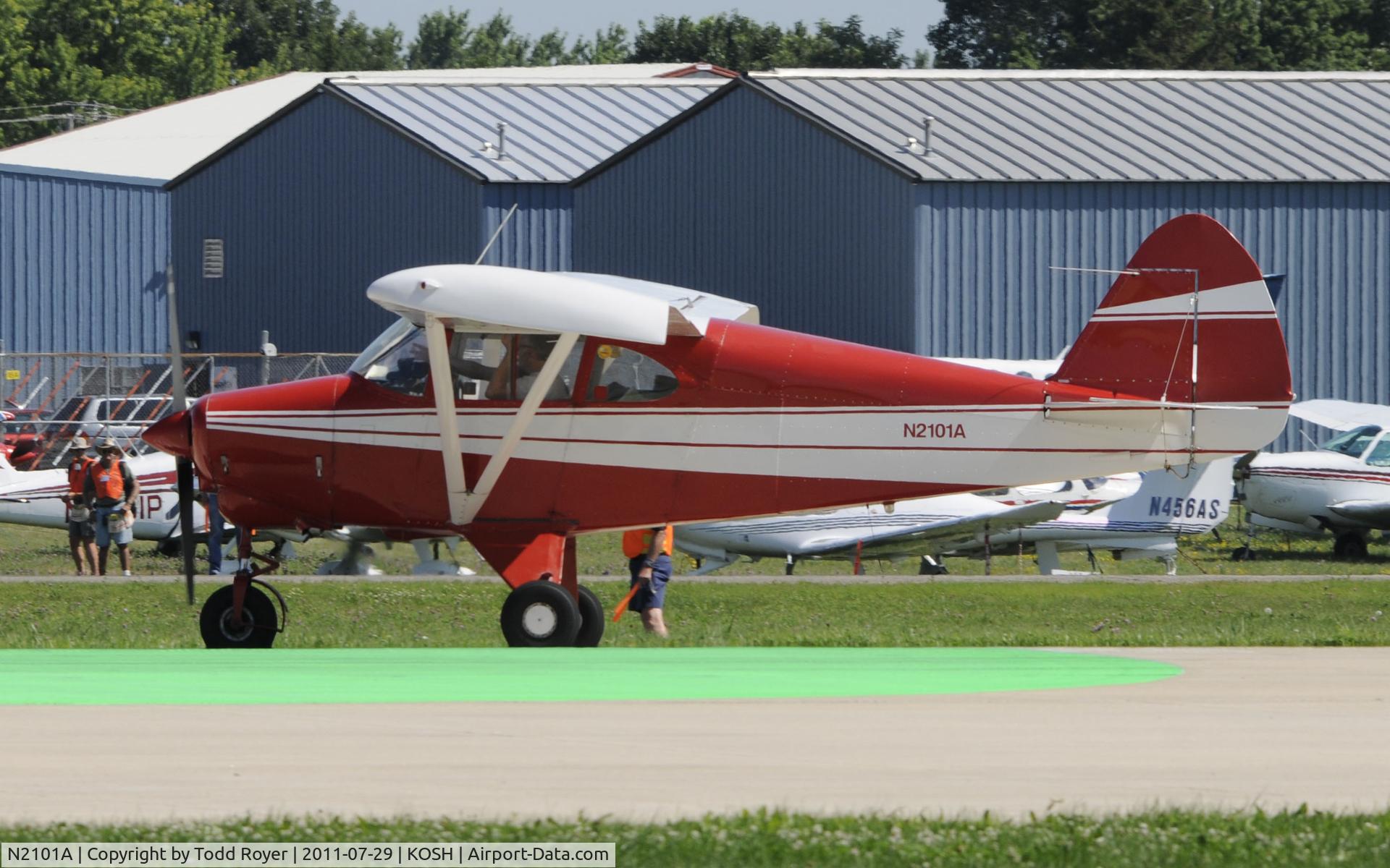 N2101A, 1952 Piper PA-22-135 Tri-Pacer C/N 22-561, AIRVENTURE 2011