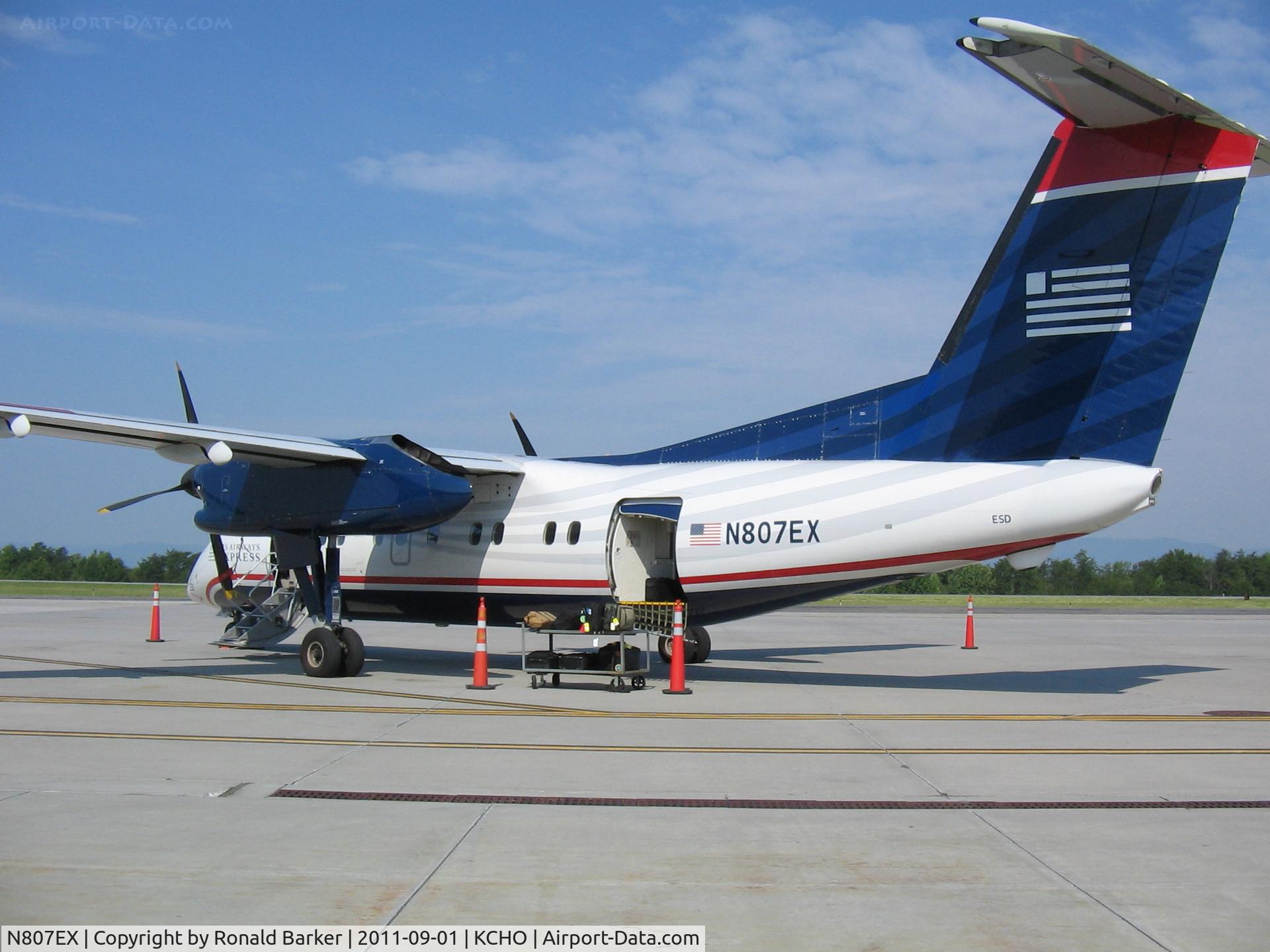 N807EX, 1991 De Havilland DHC-8-102 C/N 292, CHO, VA
